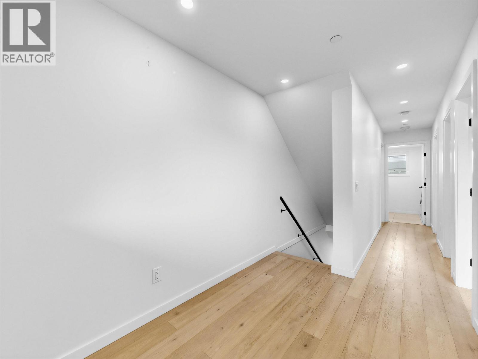 42 528 E 2nd Street, North Vancouver, British Columbia  V7L 0G8 - Photo 14 - R3160405
