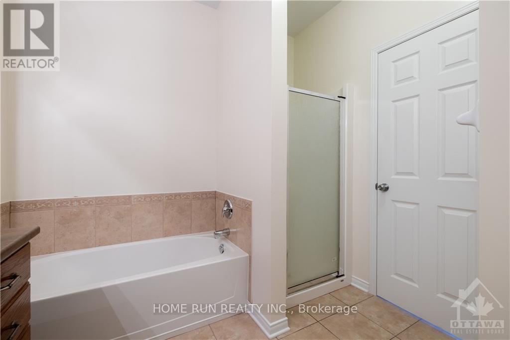 902 Burwash Landing Bay, Ottawa, Ontario  K2W 0C8 - Photo 15 - X13733090