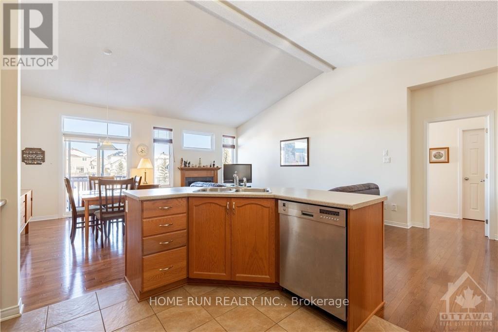 902 Burwash Landing Bay, Ottawa, Ontario  K2W 0C8 - Photo 11 - X13733090