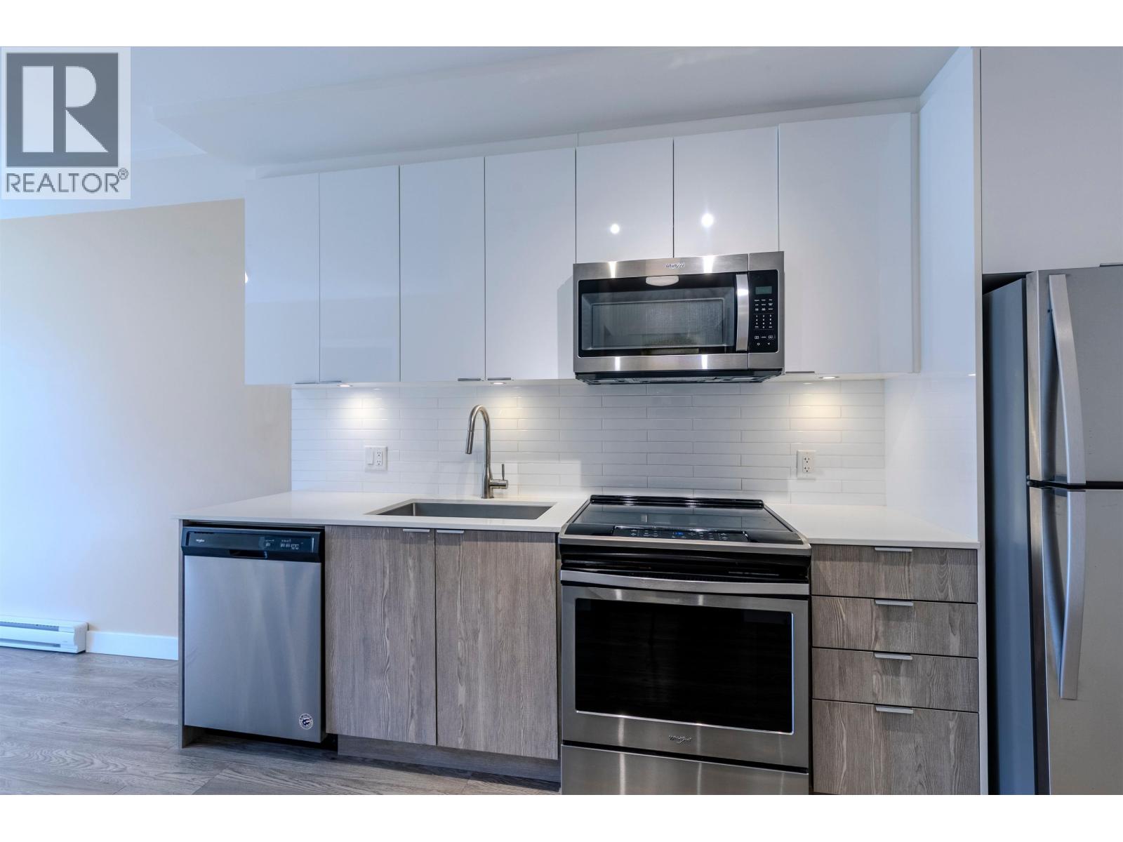 203 37881 Cleveland Avenue, Squamish, British Columbia  V8B 0Z7 - Photo 5 - R3160323
