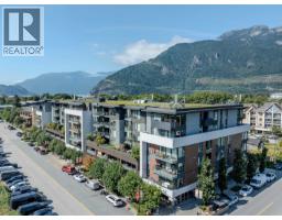 203 37881 CLEVELAND AVENUE, Squamish, British Columbia