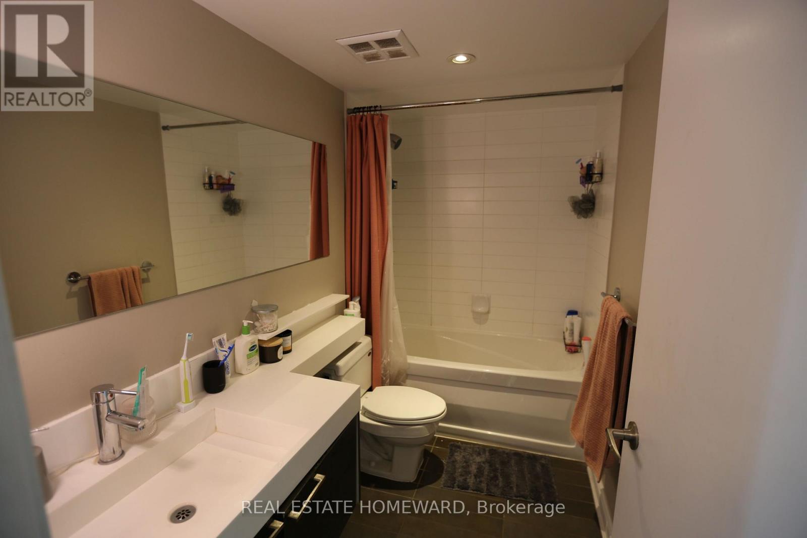 3506 - 25 Telegram Mews, Toronto, Ontario  M5V 3Z1 - Photo 15 - C13734742