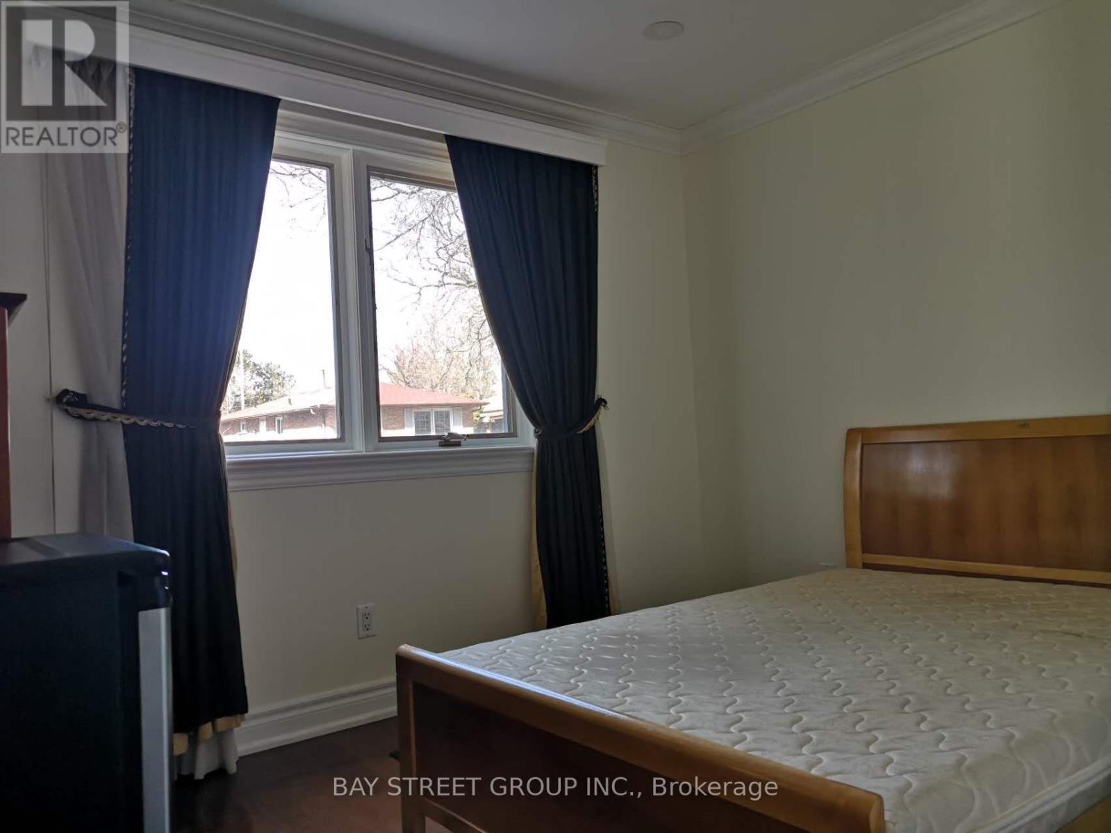 2 - 19 Dunsfold Drive, Toronto, Ontario  M1B 1T5 - Photo 2 - E13734760