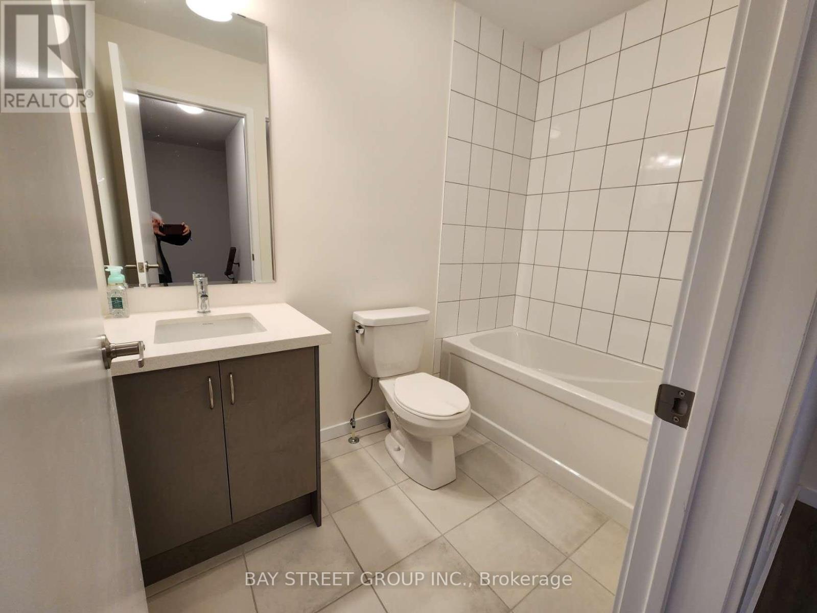 70 Seacoasts Circle, Vaughan, Ontario  L6A 5B6 - Photo 15 - N13734736