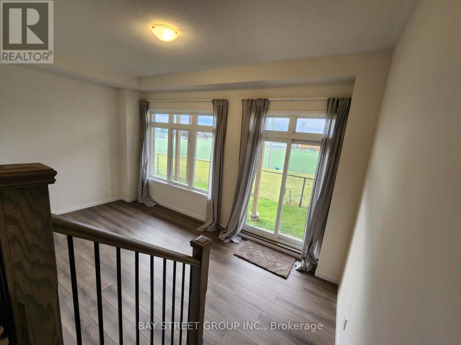 70 Seacoasts Circle, Vaughan, Ontario  L6A 5B6 - Photo 8 - N13734736