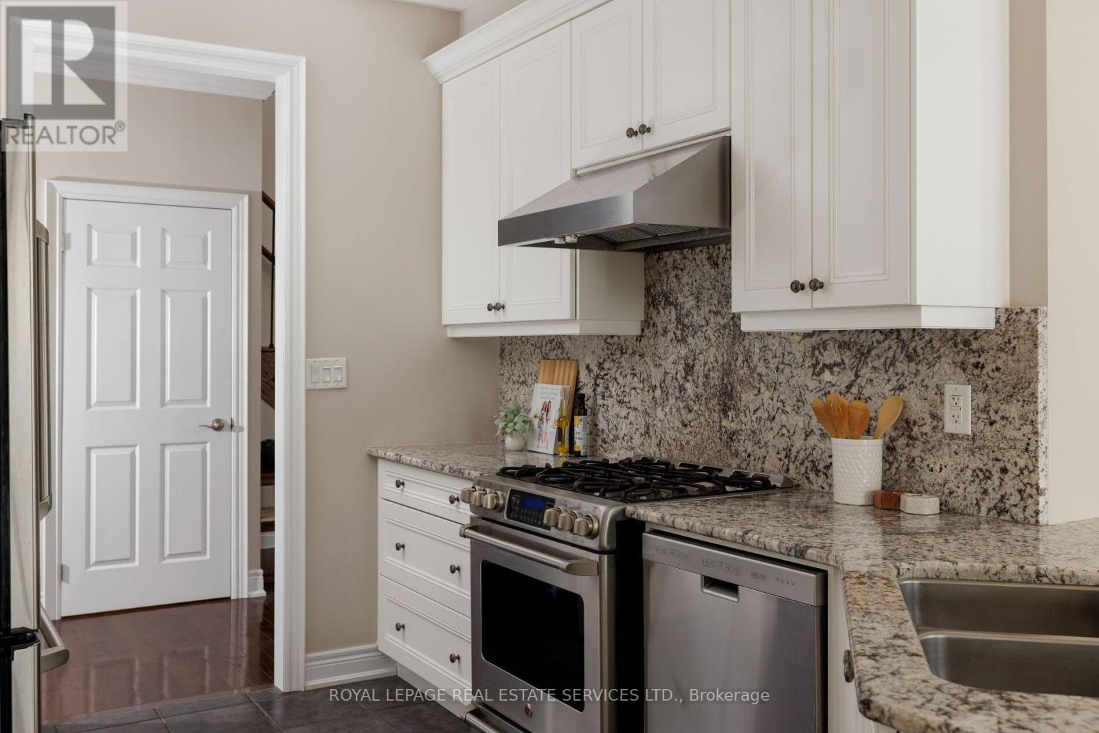 26 - 3353 Liptay Avenue, Oakville, Ontario  L6M 0M6 - Photo 19 - W13734722