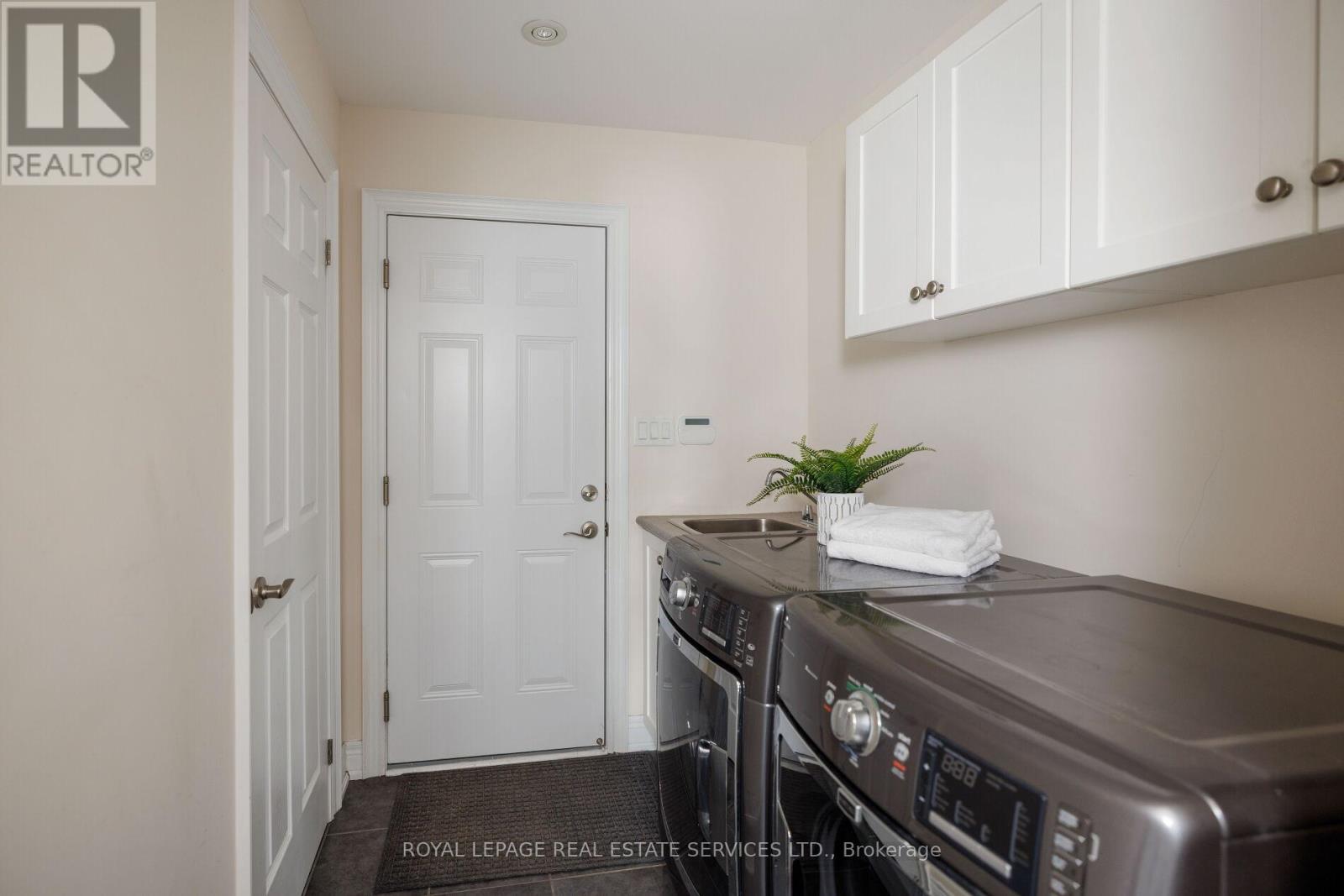 26 - 3353 Liptay Avenue, Oakville, Ontario  L6M 0M6 - Photo 21 - W13734722
