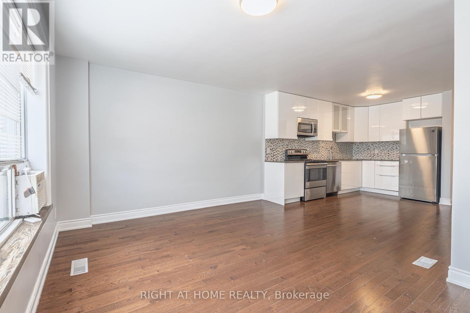 A - 1132 The Queensway Avenue, Toronto, Ontario  M8Z 1P7 - Photo 12 - W13734738