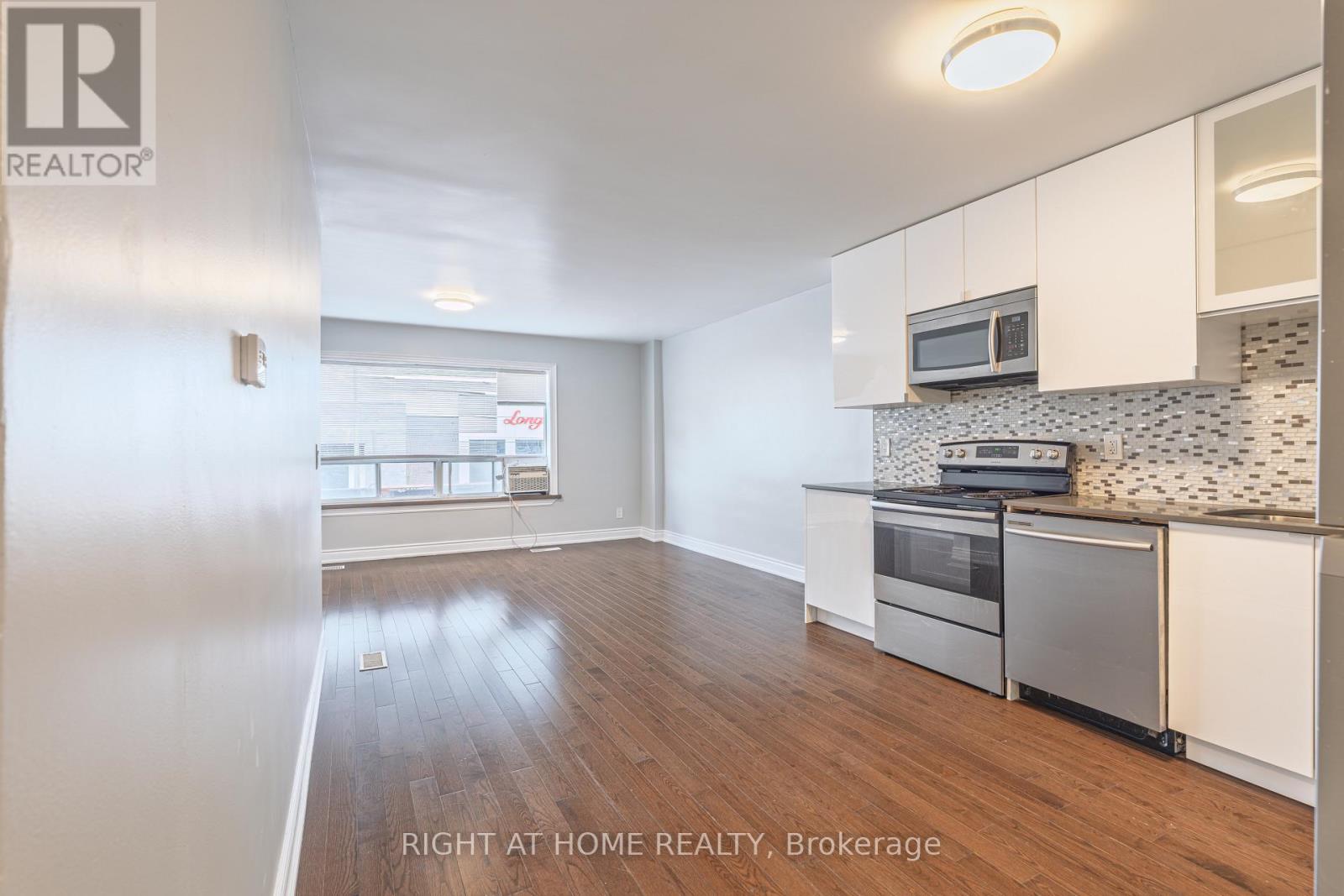 A - 1132 The Queensway Avenue, Toronto, Ontario  M8Z 1P7 - Photo 4 - W13734738