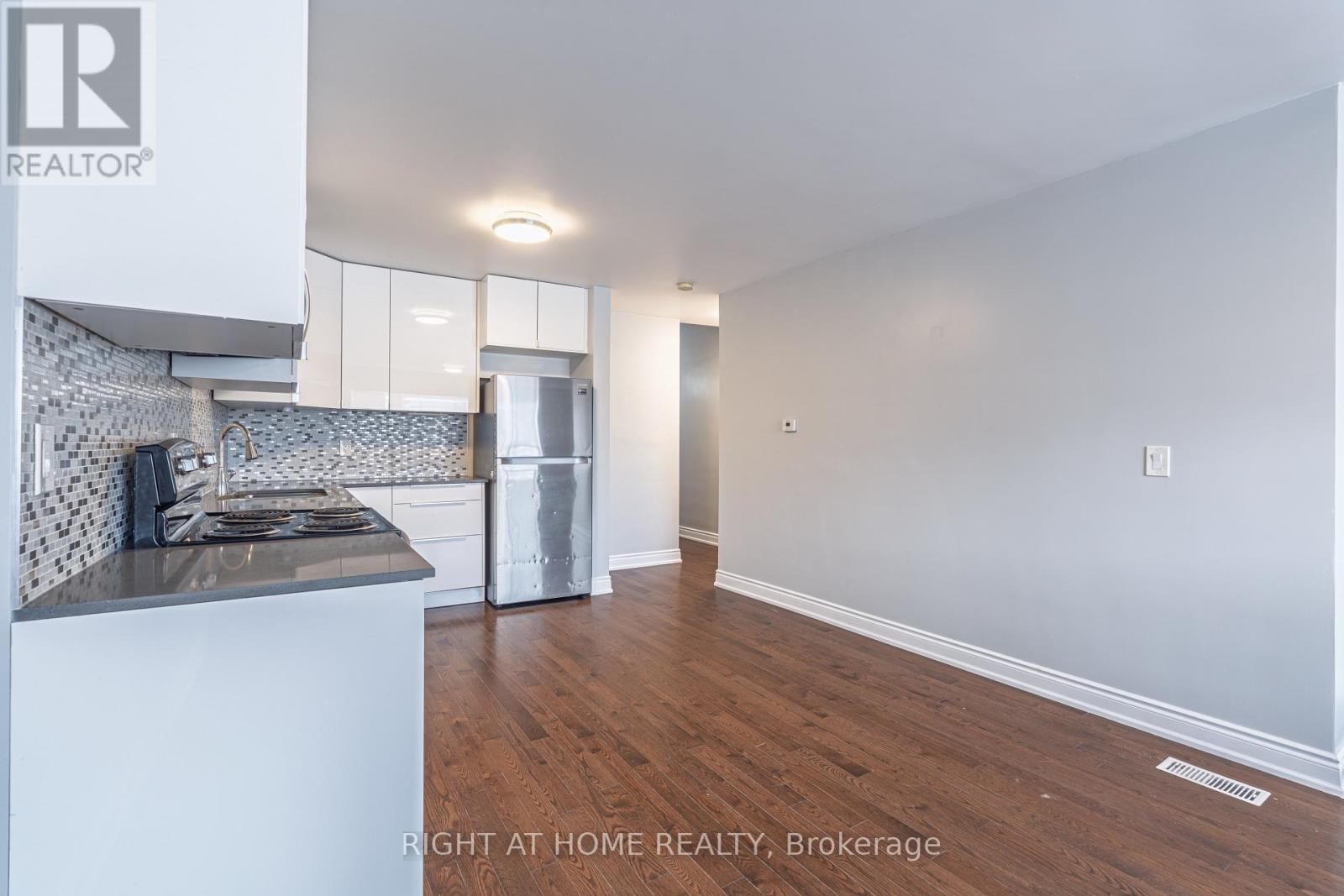 A - 1132 The Queensway Avenue, Toronto, Ontario  M8Z 1P7 - Photo 5 - W13734738