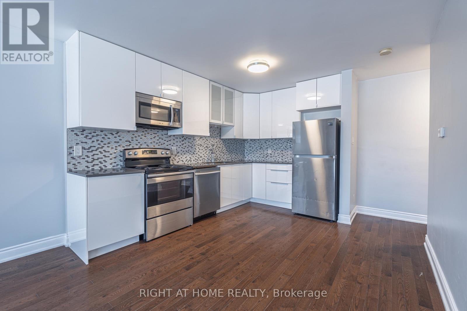 A - 1132 The Queensway Avenue, Toronto, Ontario  M8Z 1P7 - Photo 7 - W13734738