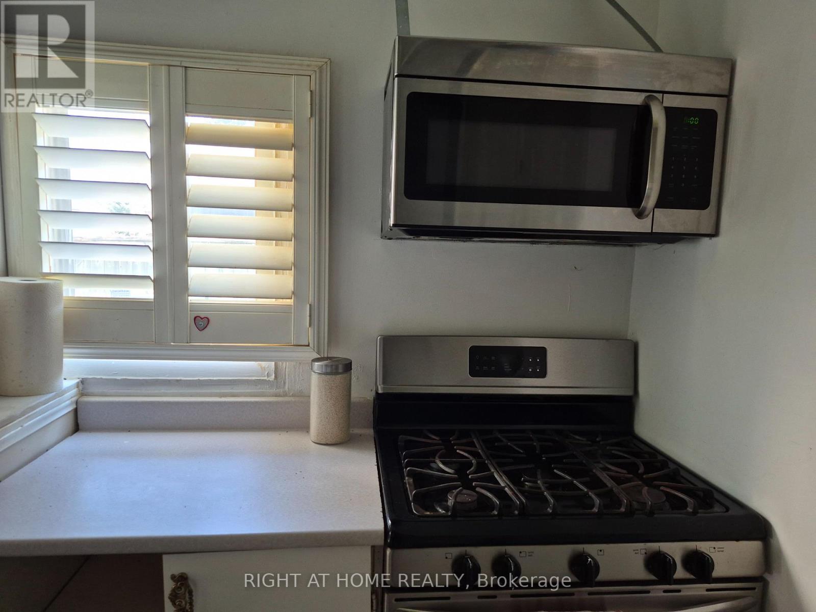 565 South Street S, London East, Ontario  N6B 1C5 - Photo 8 - X13734730