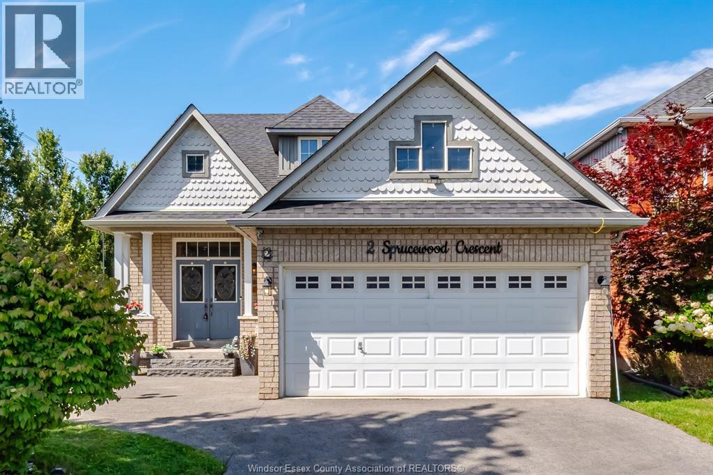 2 SPRUCEWOOD CRESCENT, Bowmanville, Ontario