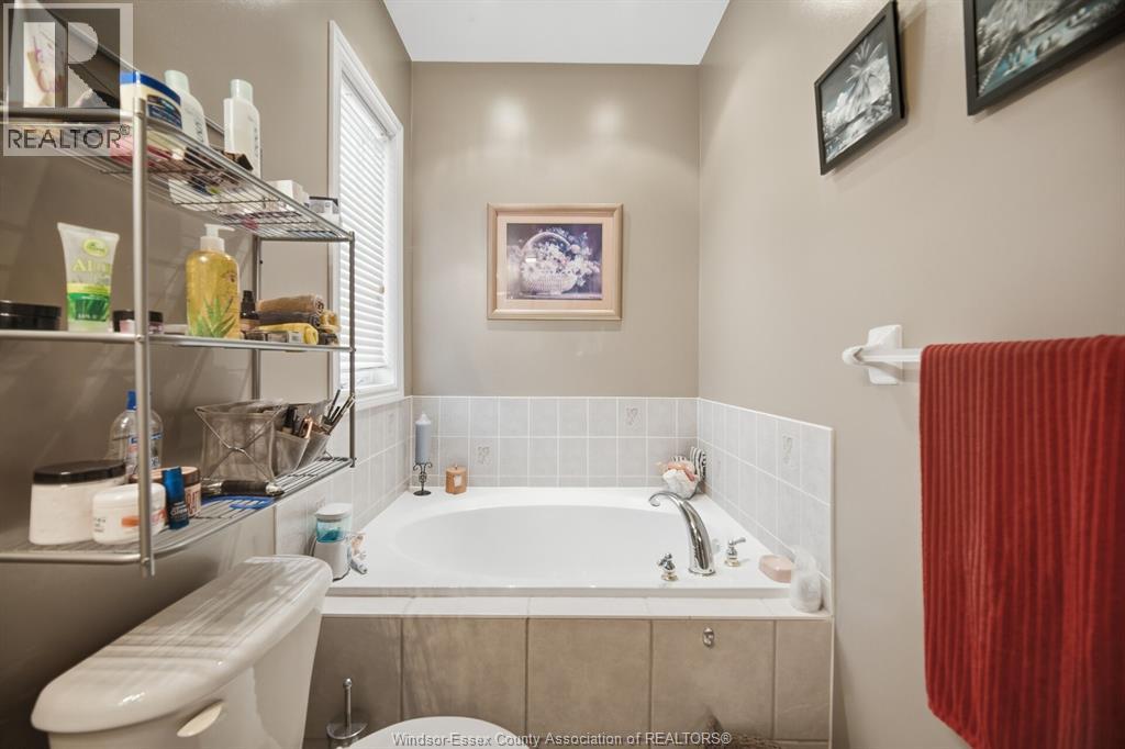 2 Sprucewood Crescent, Bowmanville, Ontario  L1C 5C6 - Photo 25 - 26021344