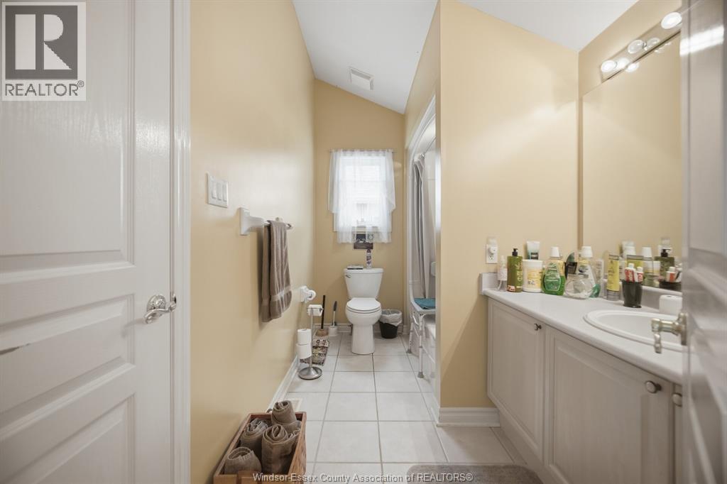 2 Sprucewood Crescent, Bowmanville, Ontario  L1C 5C6 - Photo 34 - 26021344