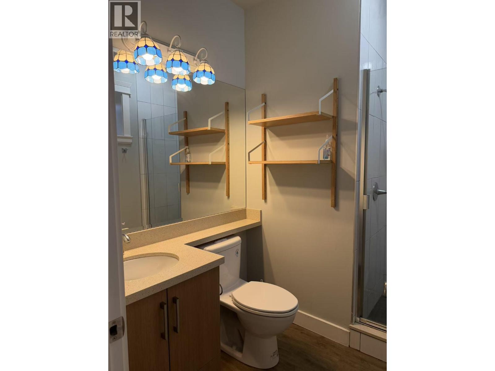 Ensuite 5335 Irving Street Street, Burnaby, British Columbia  V5H 1V1 - Photo 6 - R3155057
