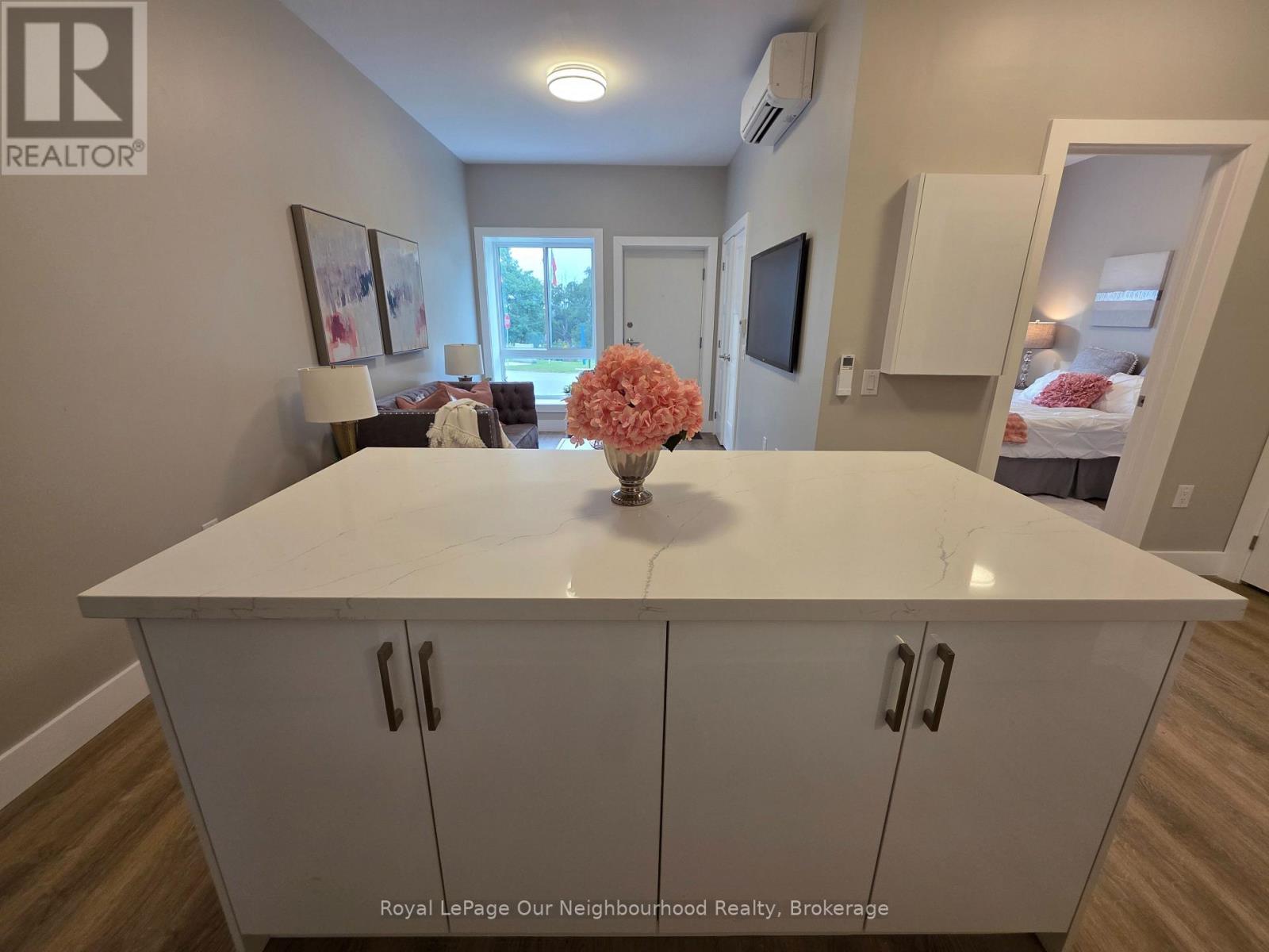 6 - 199 Pine Street, Tay, Ontario  L0K 2C0 - Photo 11 - S13675762