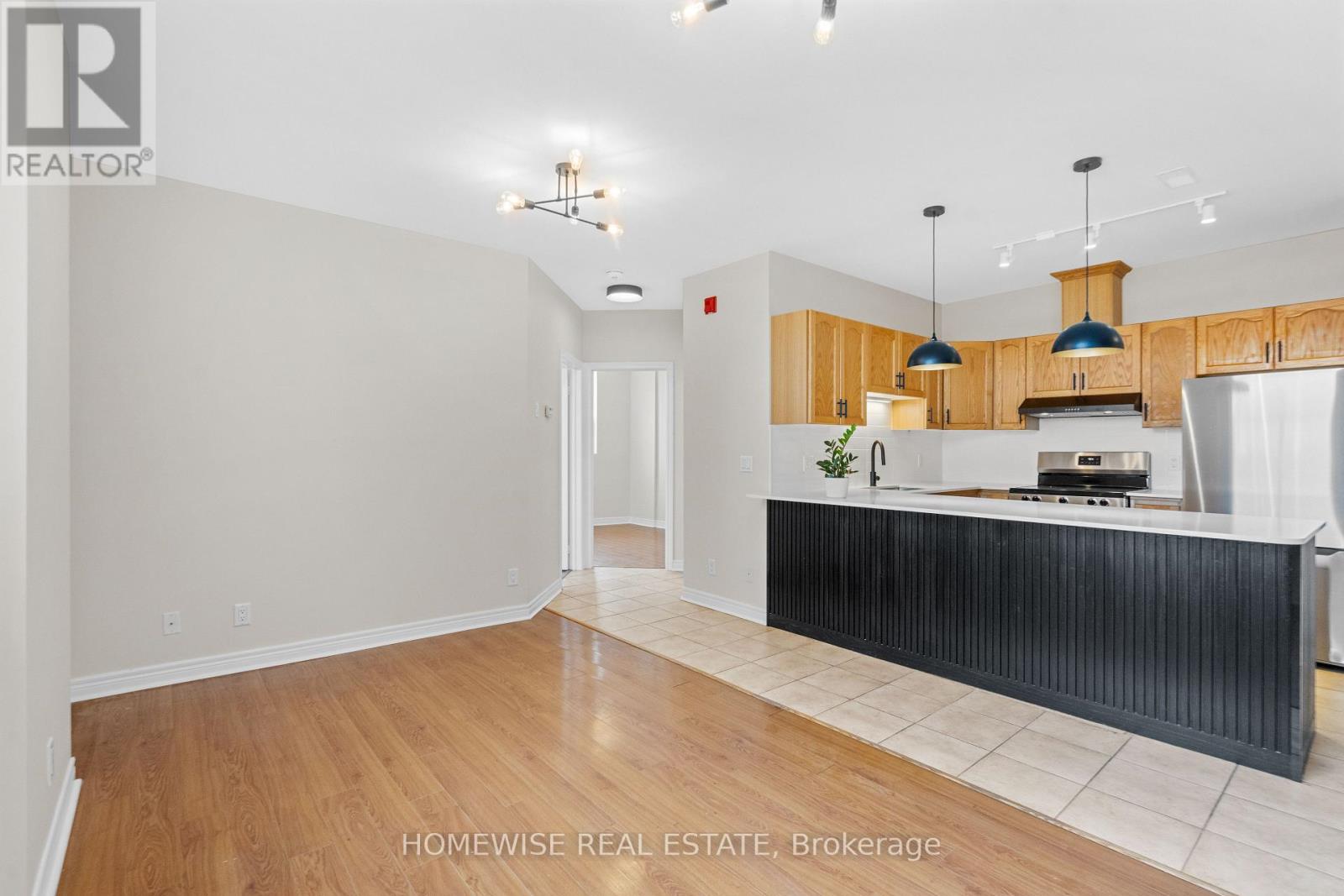1 - 3635 Dundas Street W, Toronto, Ontario  M6S 2T2 - Photo 11 - W13734784