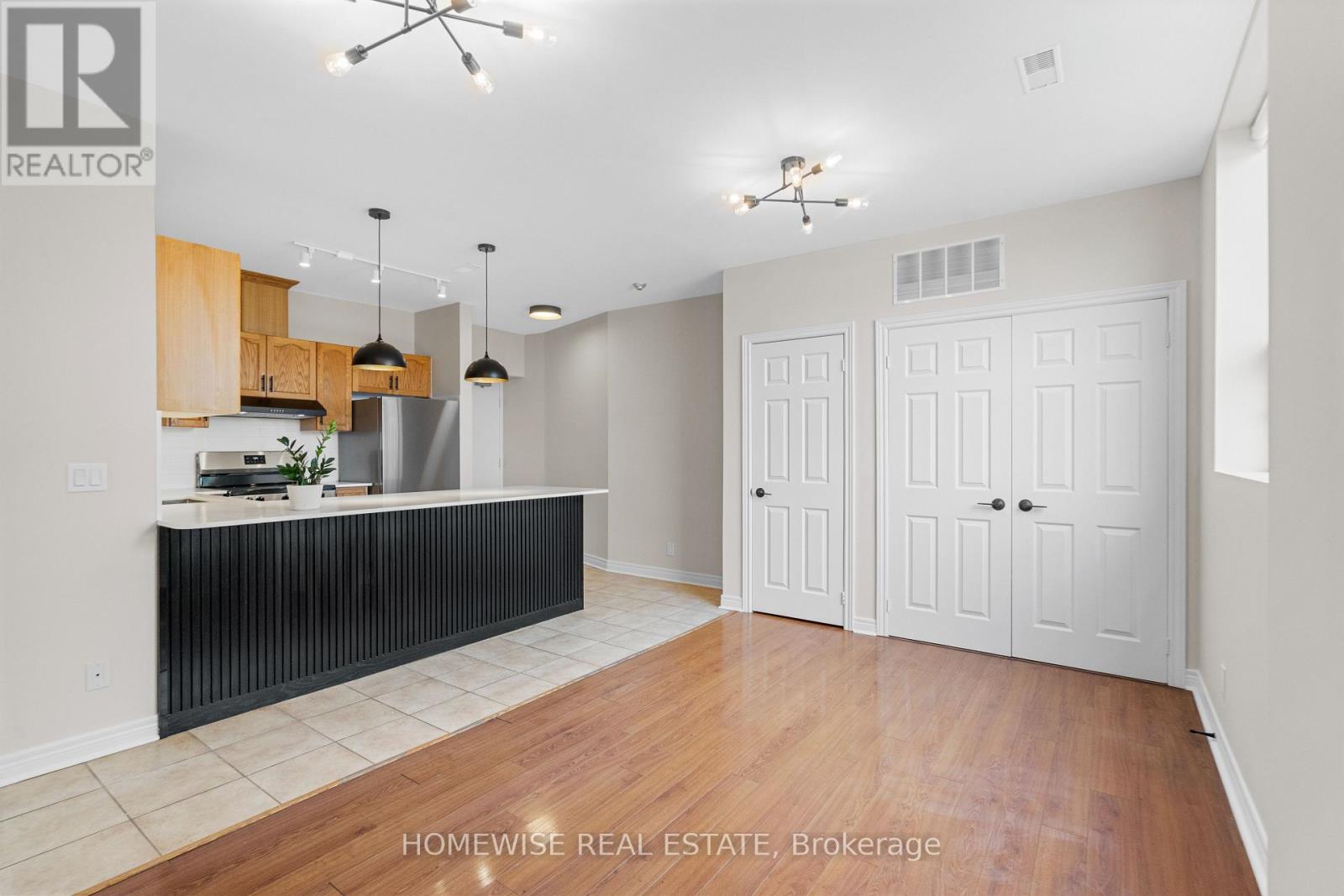 1 - 3635 Dundas Street W, Toronto, Ontario  M6S 2T2 - Photo 13 - W13734784