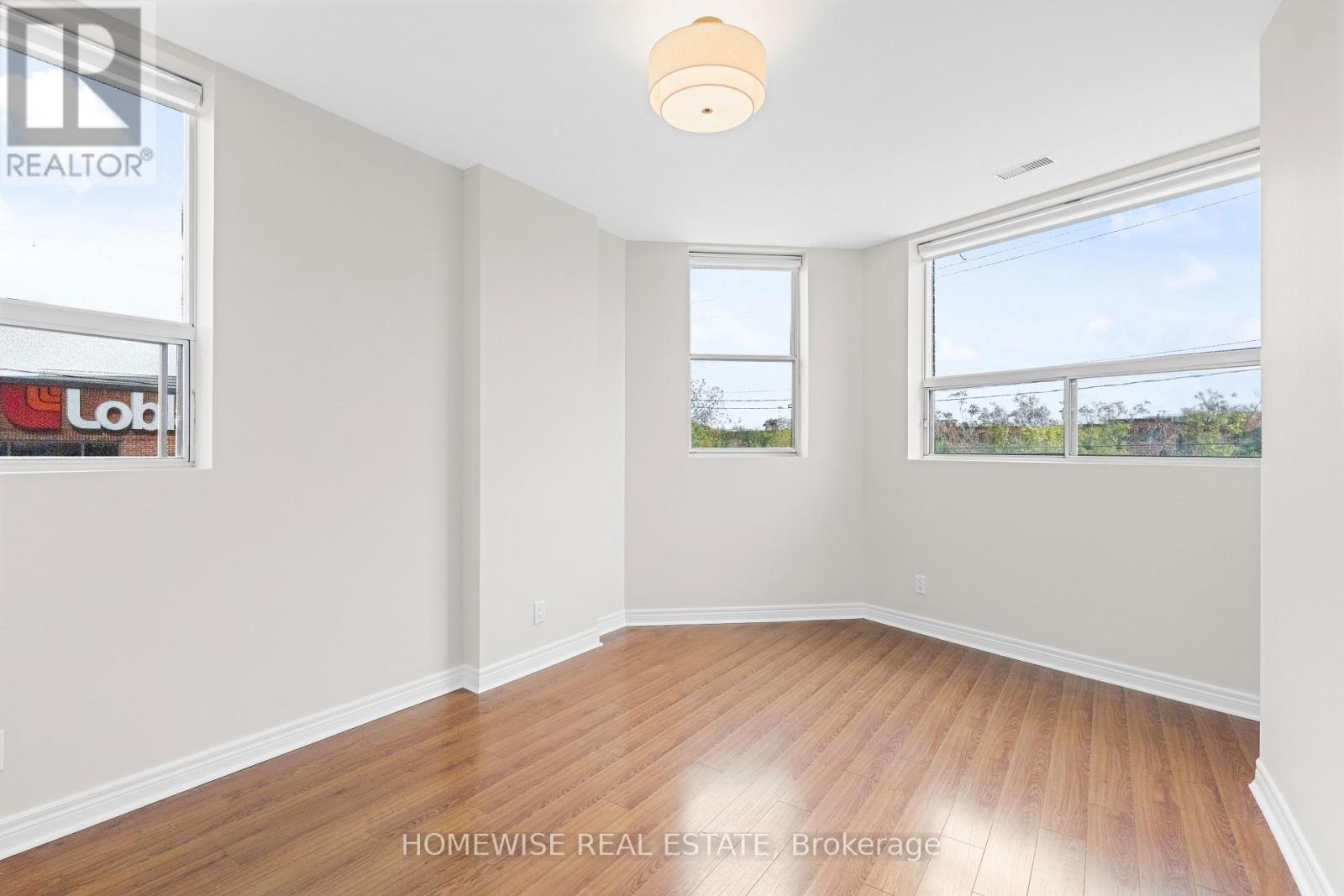 1 - 3635 Dundas Street W, Toronto, Ontario  M6S 2T2 - Photo 19 - W13734784
