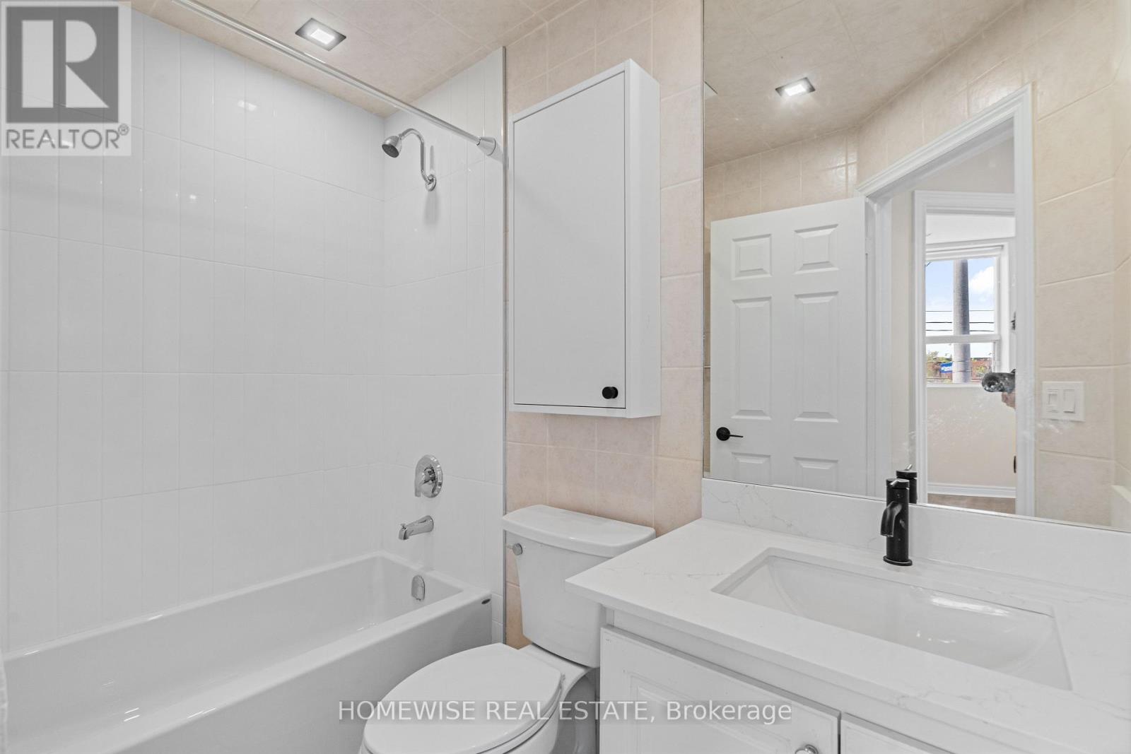 1 - 3635 Dundas Street W, Toronto, Ontario  M6S 2T2 - Photo 27 - W13734784