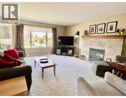 1672 Thayer Court, Kelowna, British Columbia  V1Y 8M2 - Photo 3 - 10389618