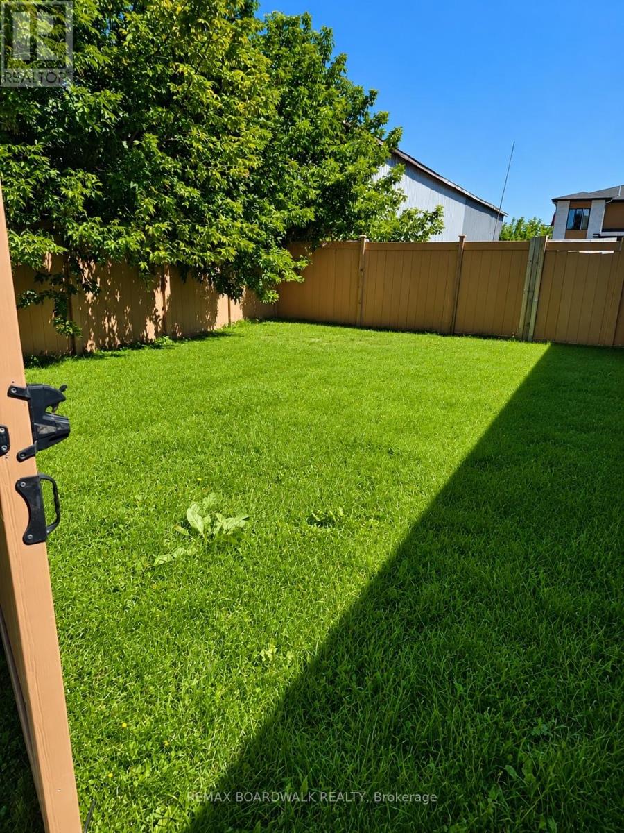 921 Notre Dame Street, Russell, Ontario  K0A 1W0 - Photo 33 - X13711042