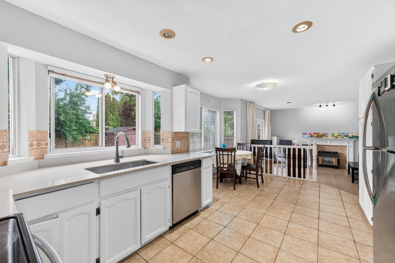 15482 112 Avenue, Surrey, British Columbia  V3R 6H1 - Photo 19 - R3155472