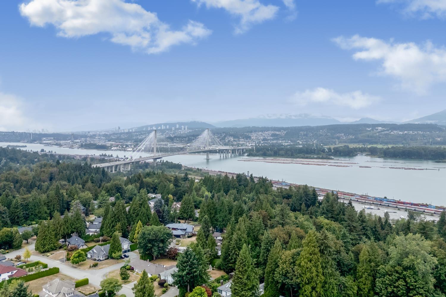 15482 112 Avenue, Surrey, British Columbia  V3R 6H1 - Photo 4 - R3155472