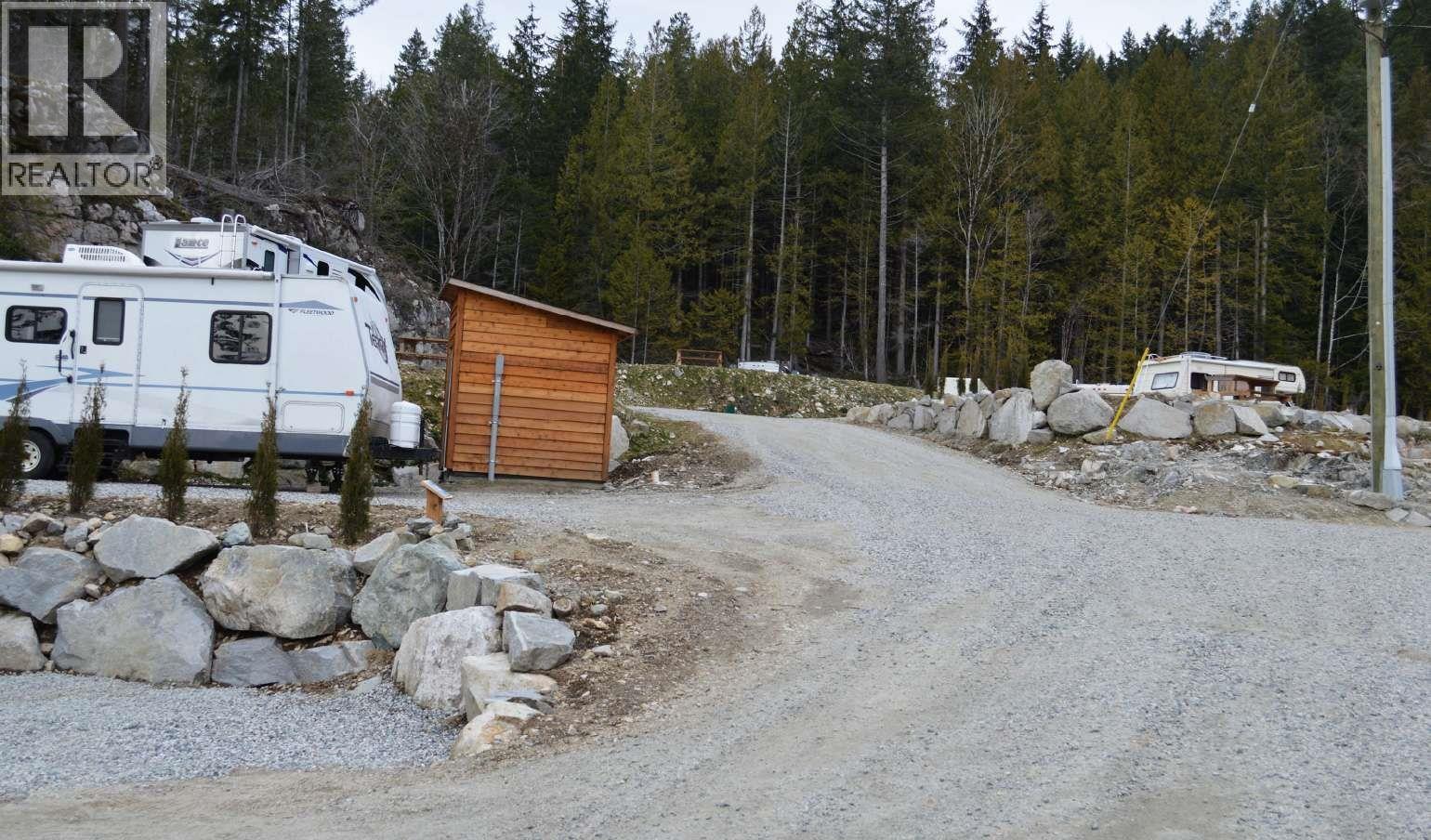 4460 Garden Bay Lake Road, Pender Harbour, British Columbia  V0N 1S0 - Photo 15 - C8081715