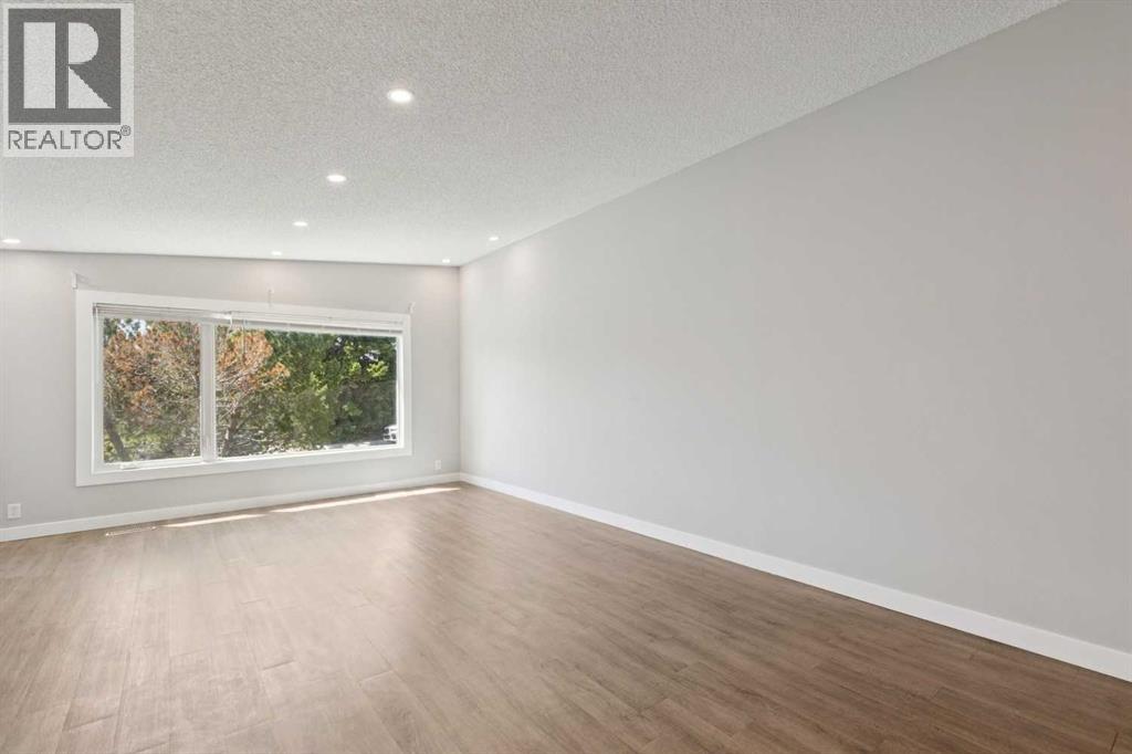 702 Kingsmere Crescent Sw, Calgary, Alberta  T2V 2H7 - Photo 7 - A2340065