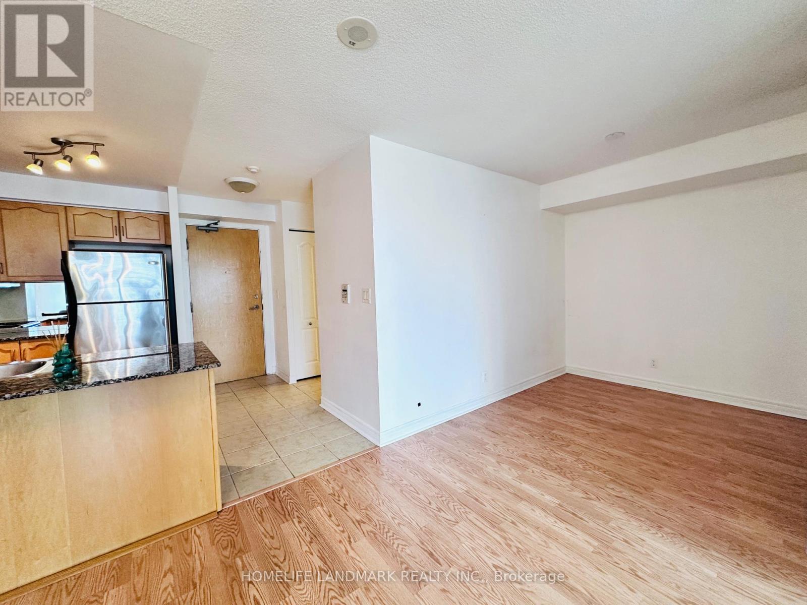 1802 - 212 Eglinton Avenue E, Toronto, Ontario  M4P 0A3 - Photo 19 - C13734794