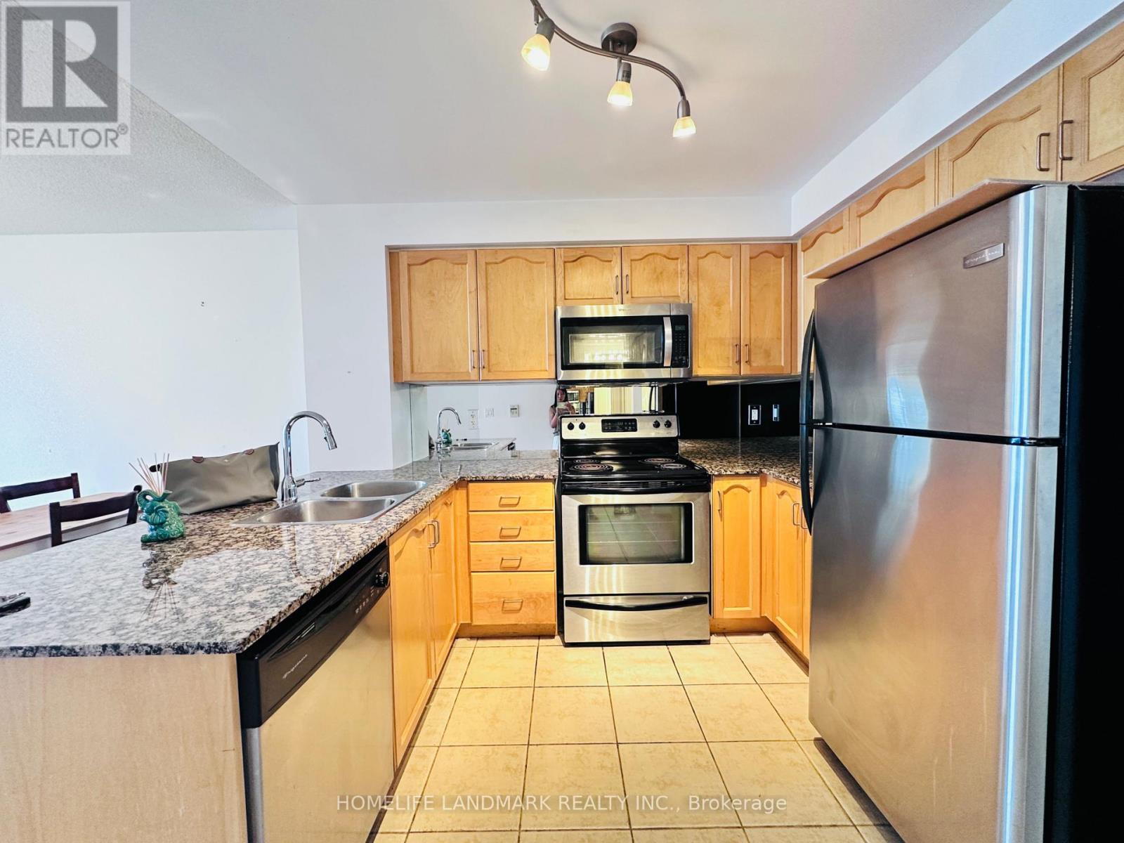 1802 - 212 Eglinton Avenue E, Toronto, Ontario  M4P 0A3 - Photo 7 - C13734794