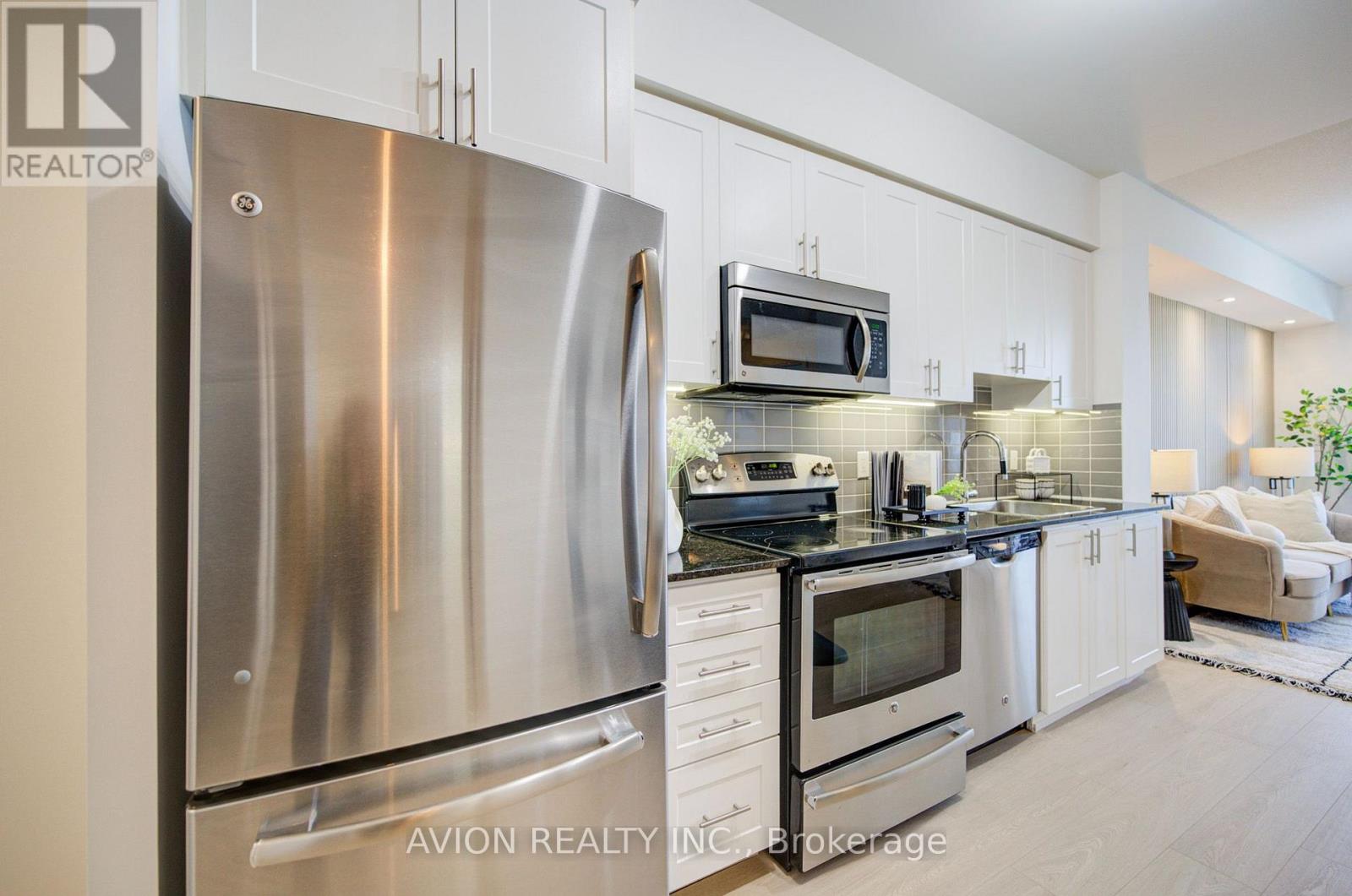 2409 - 7171 Yonge Street, Markham, Ontario  L3T 0C8 - Photo 11 - N13734814