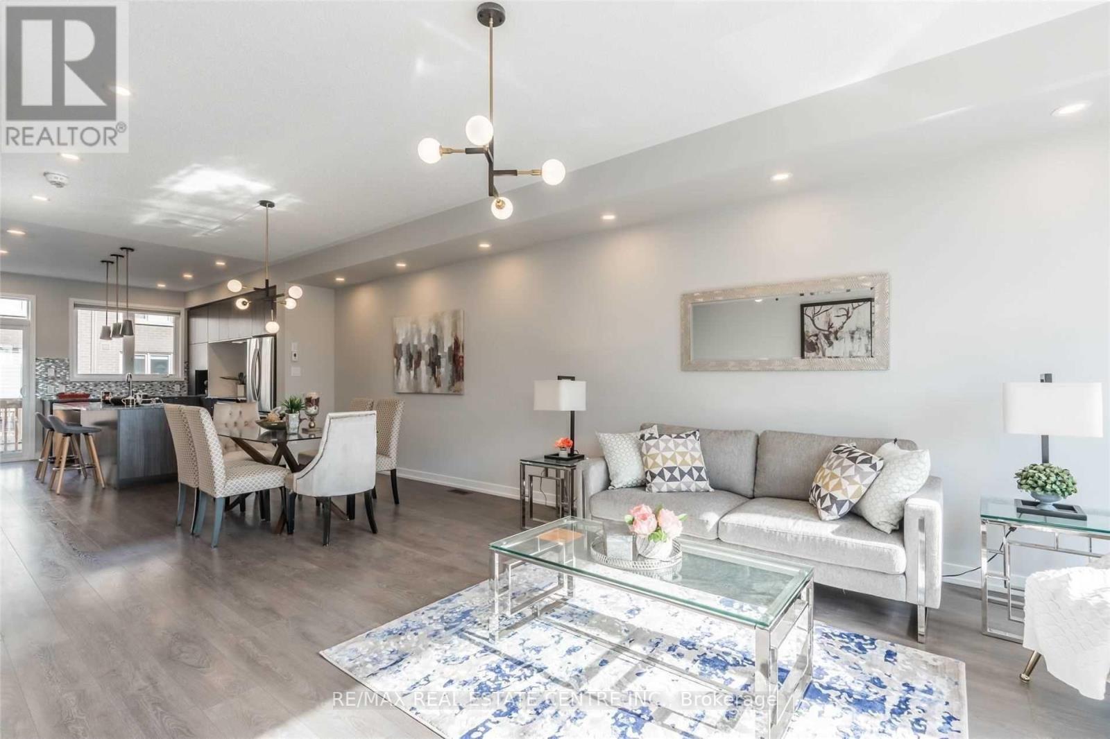 181 Sabina Drive, Oakville, Ontario  L6H 0L4 - Photo 6 - W13734810