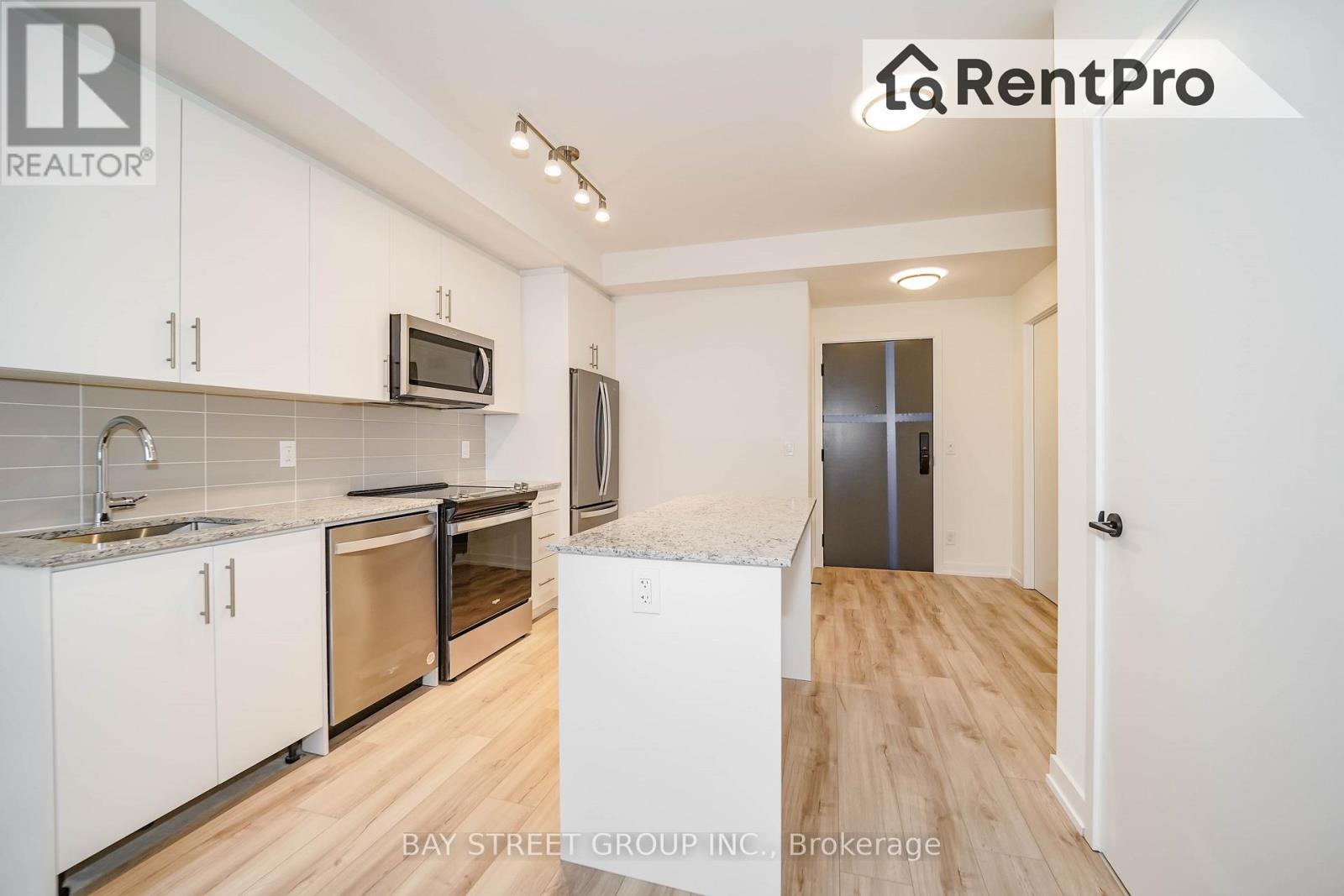 1305 - 345 Wheat Boom Drive, Oakville, Ontario  L6H 7X4 - Photo 7 - W13734828