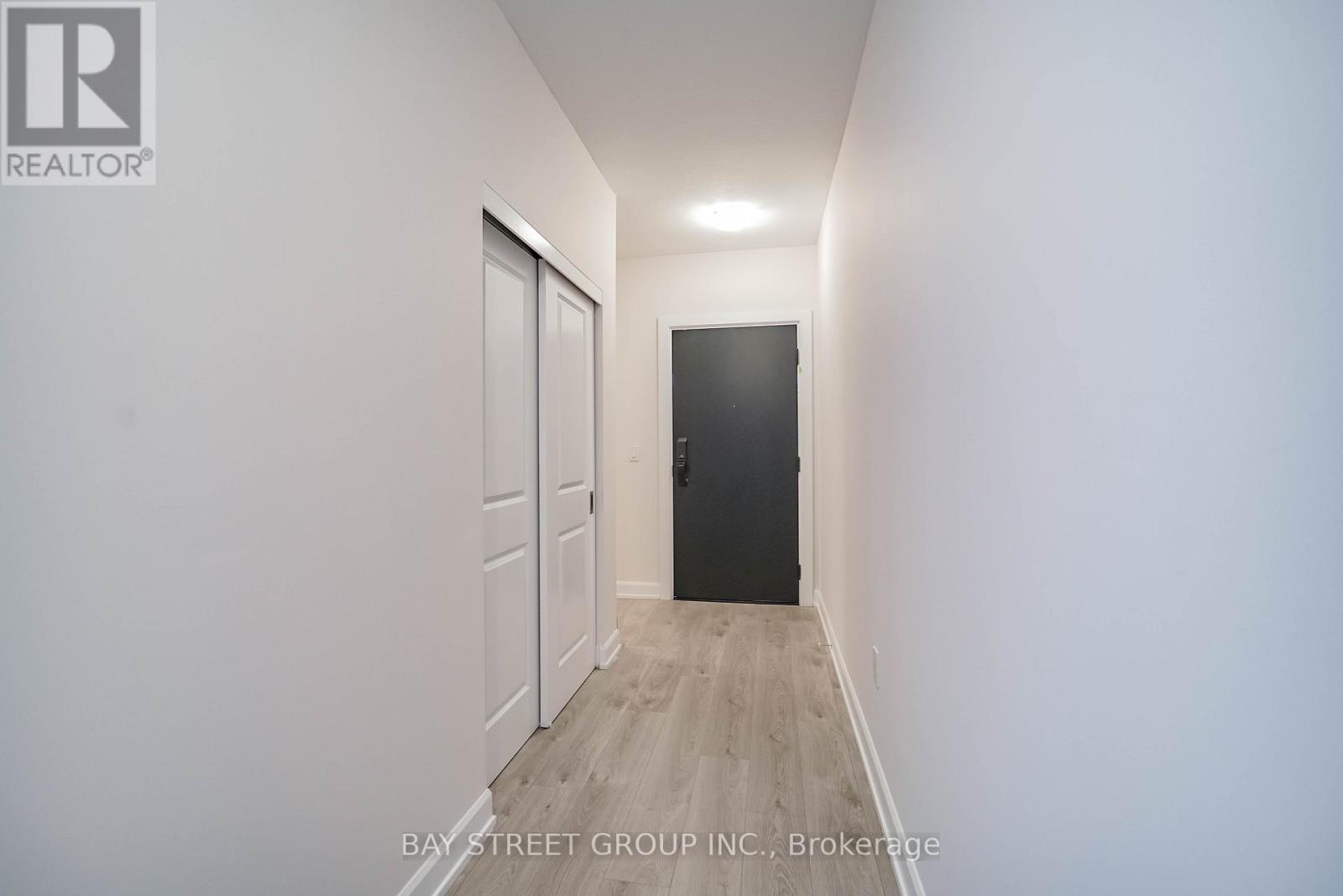 717 - 3200 William Coltson Avenue, Oakville, Ontario  L6H 7W6 - Photo 8 - W13734830