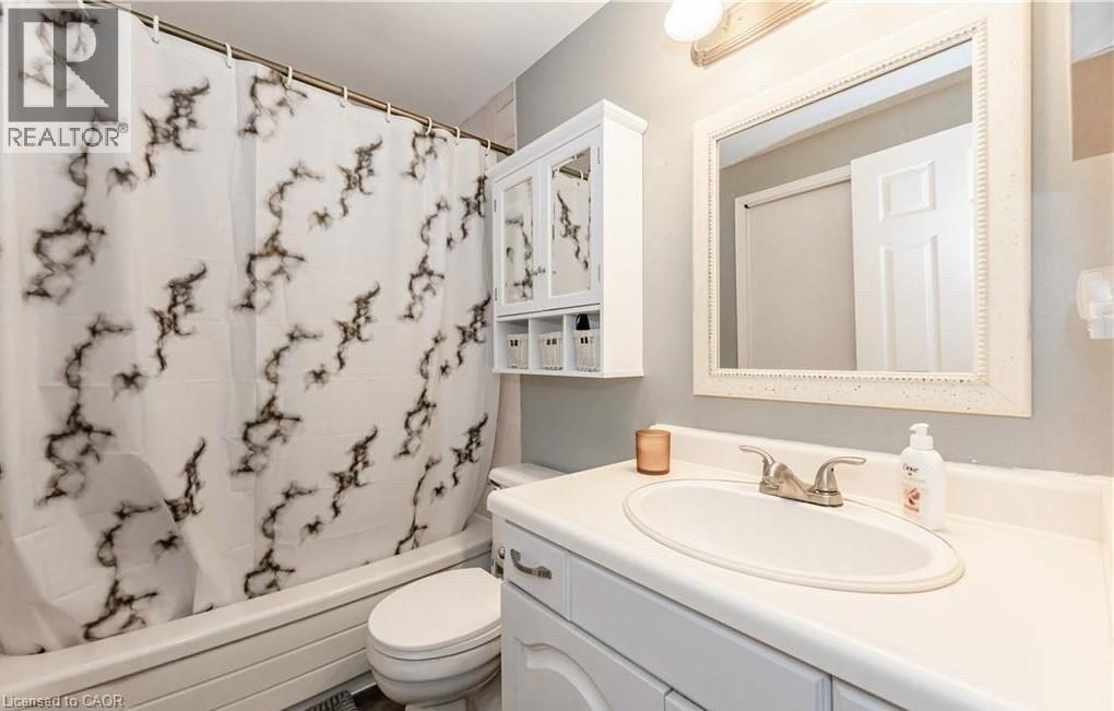 111 Traynor Avenue Unit# 16, Kitchener, Ontario  N2C 2N1 - Photo 8 - 40859983