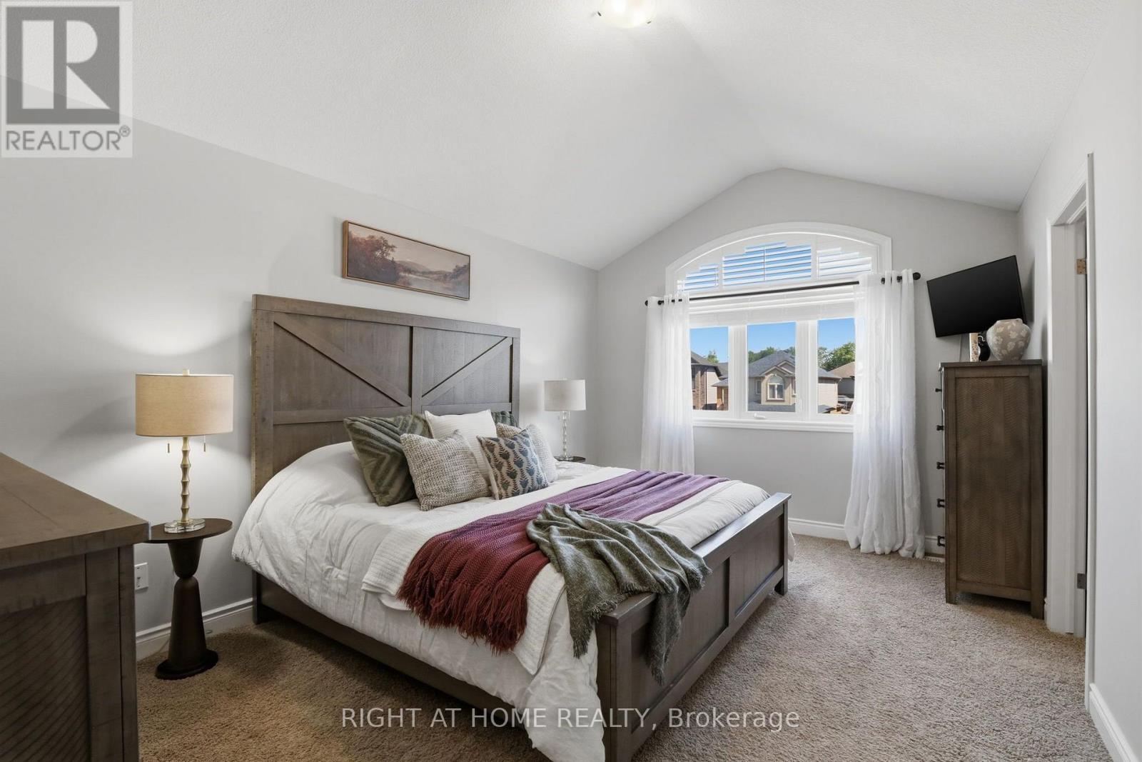 2322 Buroak Drive, London North, Ontario  N6G 0L1 - Photo 8 - X13734834