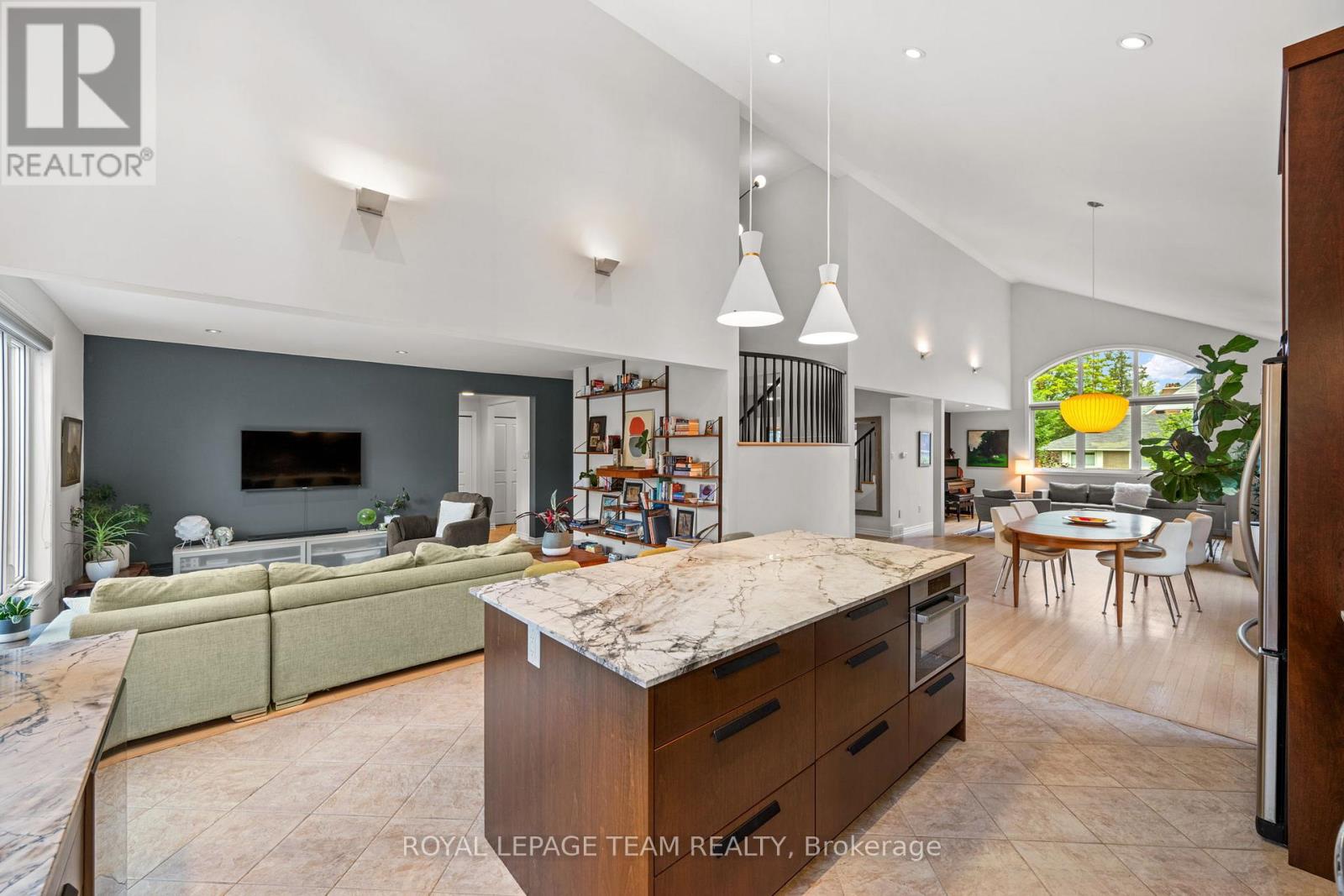 642 Tillbury Avenue W, Ottawa, Ontario  K2A 1A1 - Photo 12 - X13730798