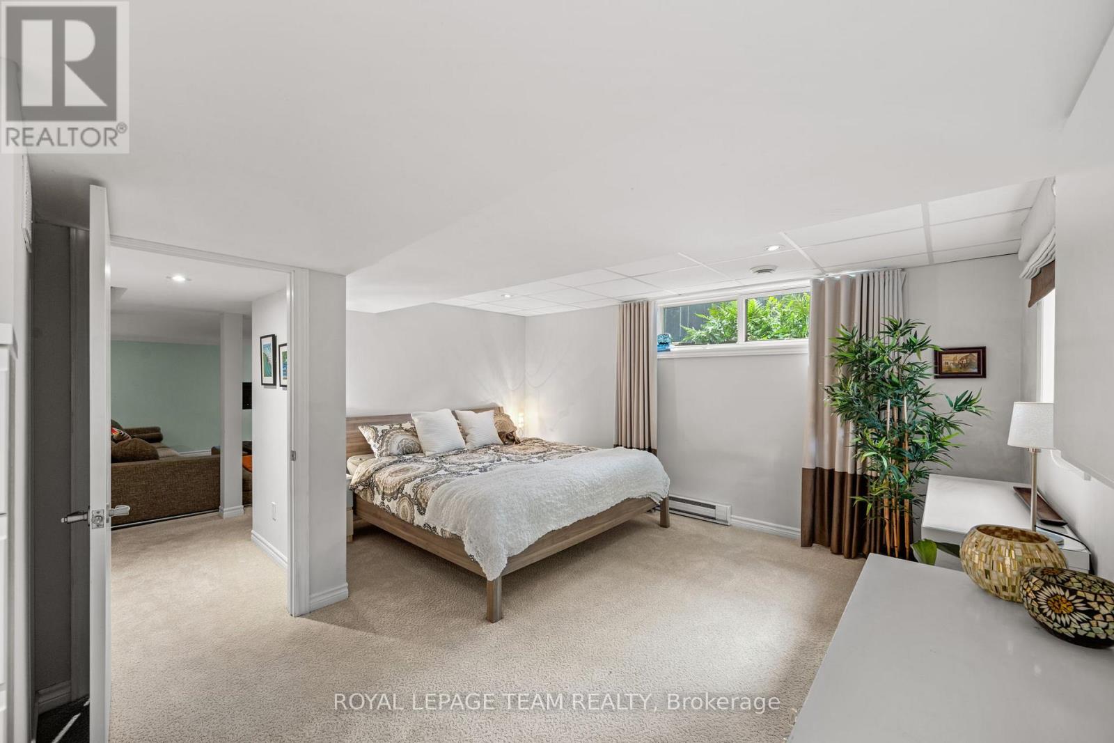 642 Tillbury Avenue W, Ottawa, Ontario  K2A 1A1 - Photo 30 - X13730798
