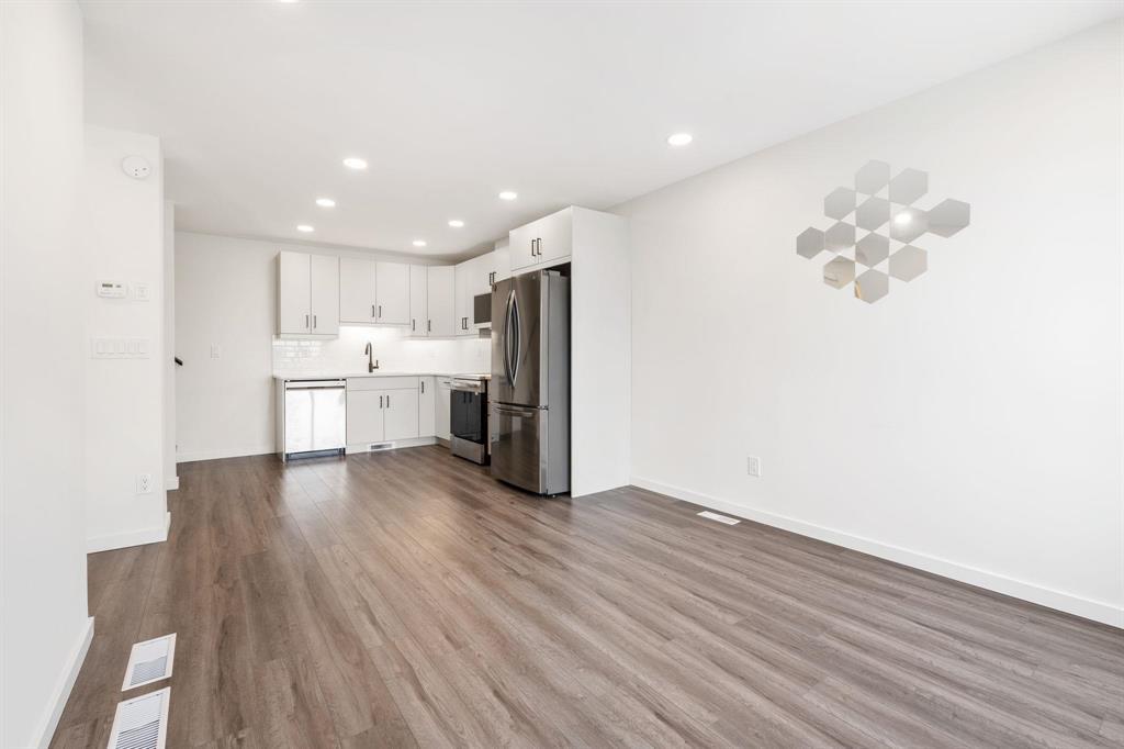 407 50 Morning Star Lane, Winnipeg, Manitoba  R3K 0V8 - Photo 4 - 202622003