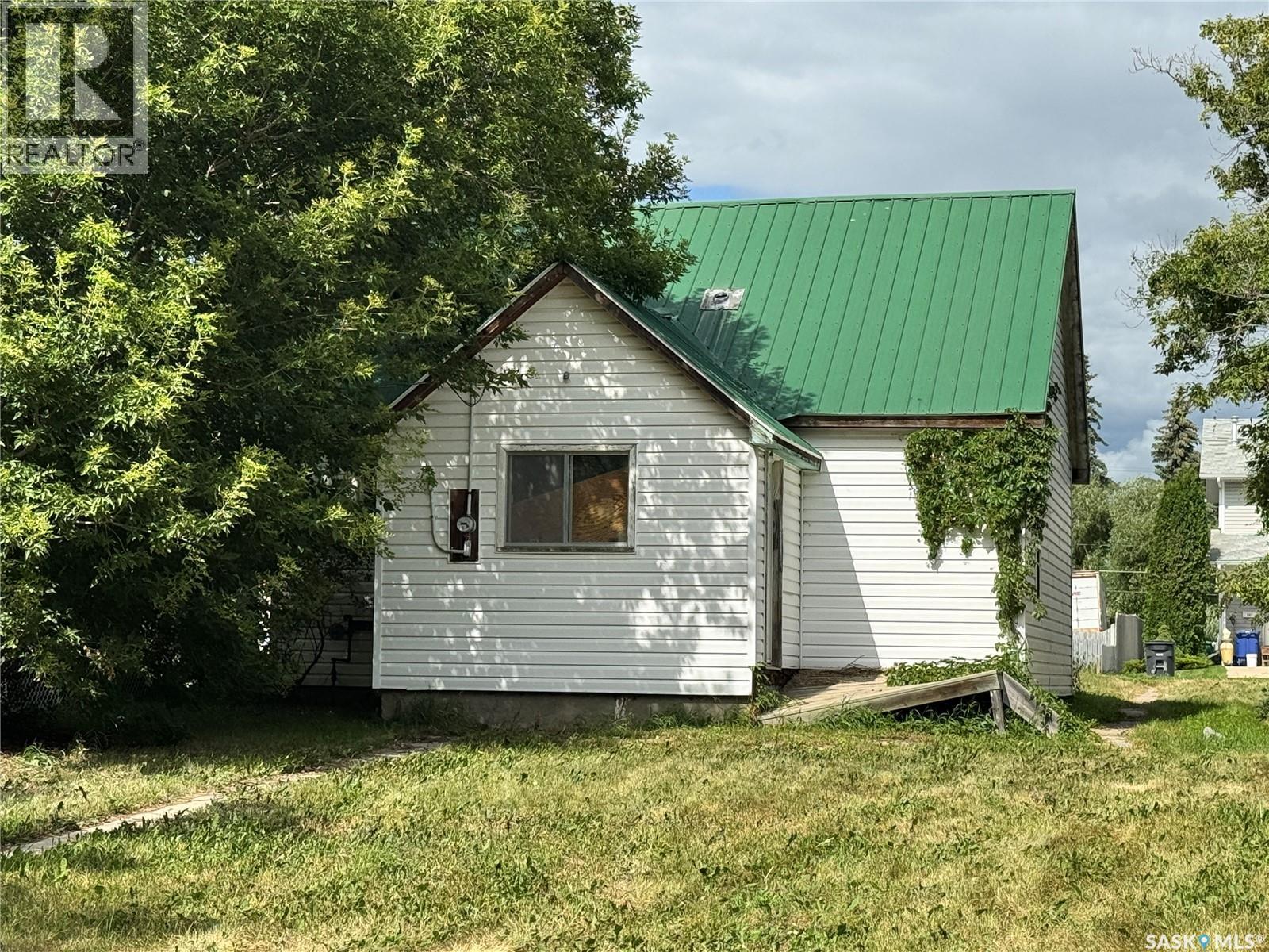 322 2nd Avenue W, Biggar, Saskatchewan  S0K 0M0 - Photo 25 - SK047232