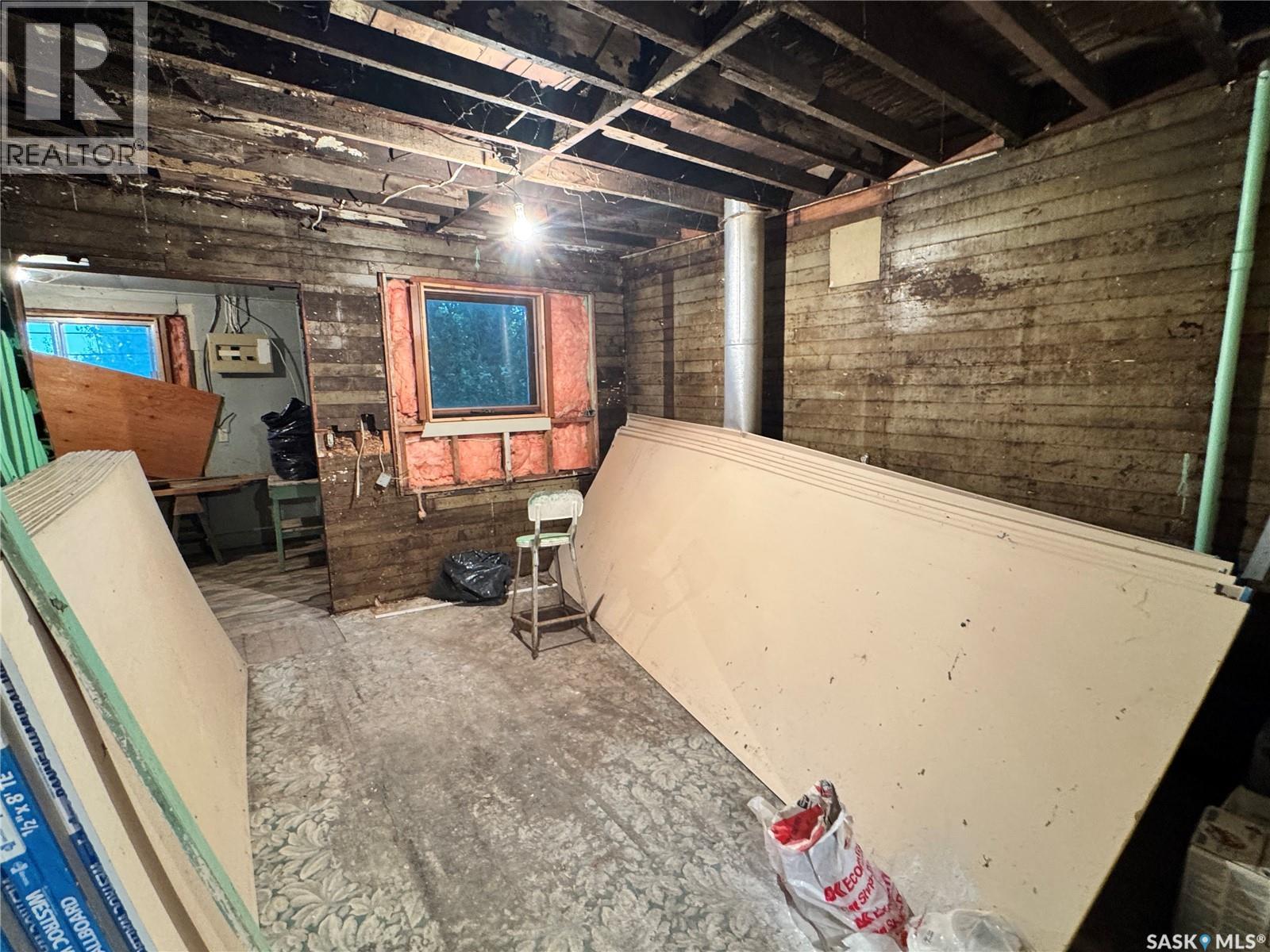 322 2nd Avenue W, Biggar, Saskatchewan  S0K 0M0 - Photo 6 - SK047232