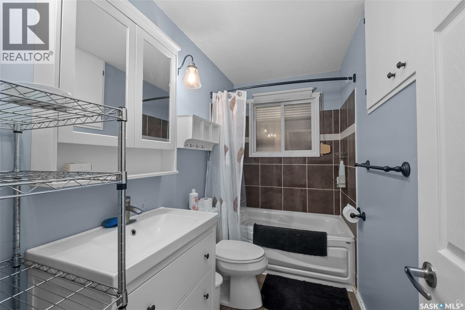 204 2nd Avenue E, Shellbrook, Saskatchewan  S0J 2E0 - Photo 14 - SK046823