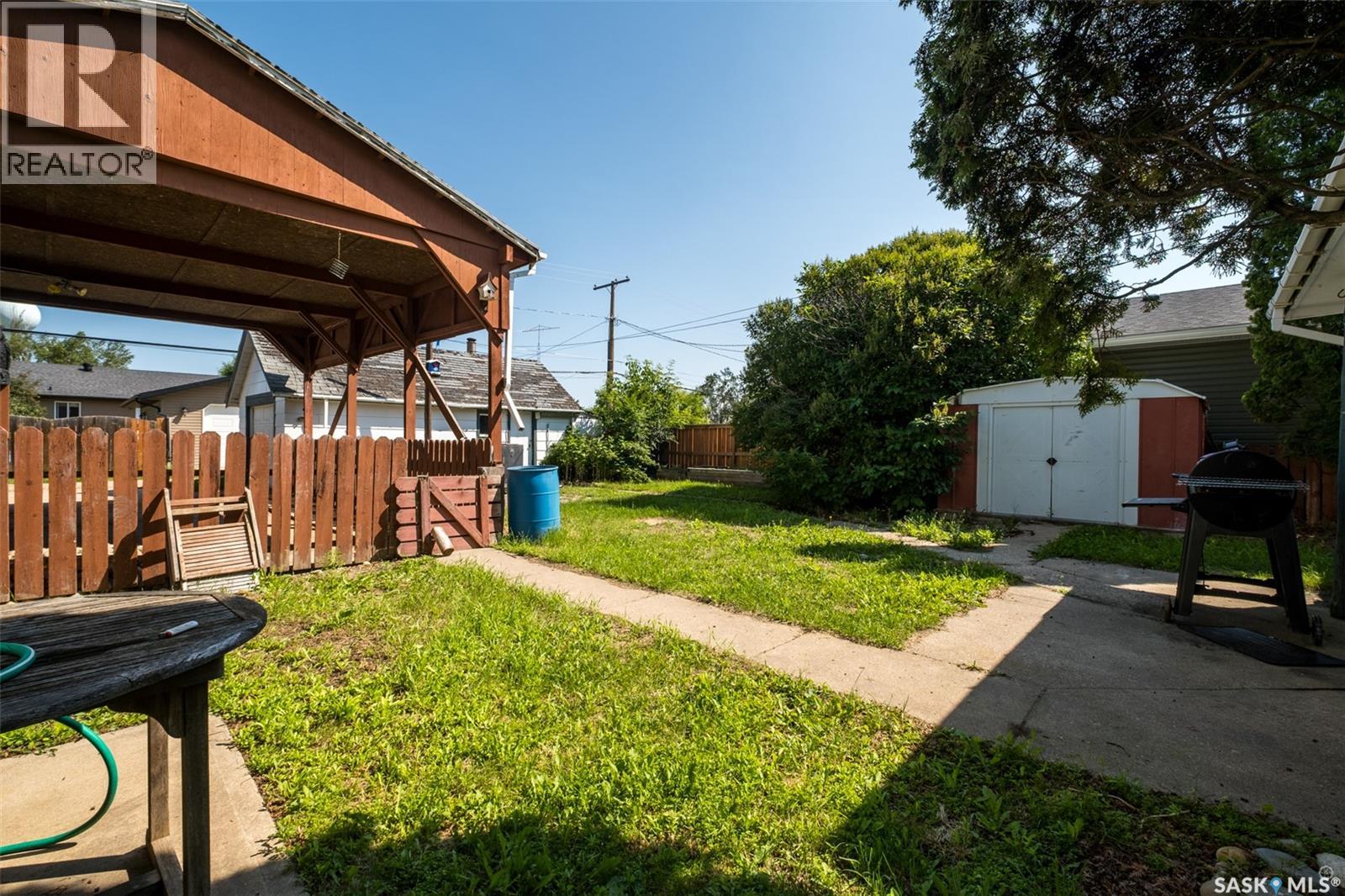 204 2nd Avenue E, Shellbrook, Saskatchewan  S0J 2E0 - Photo 23 - SK046823