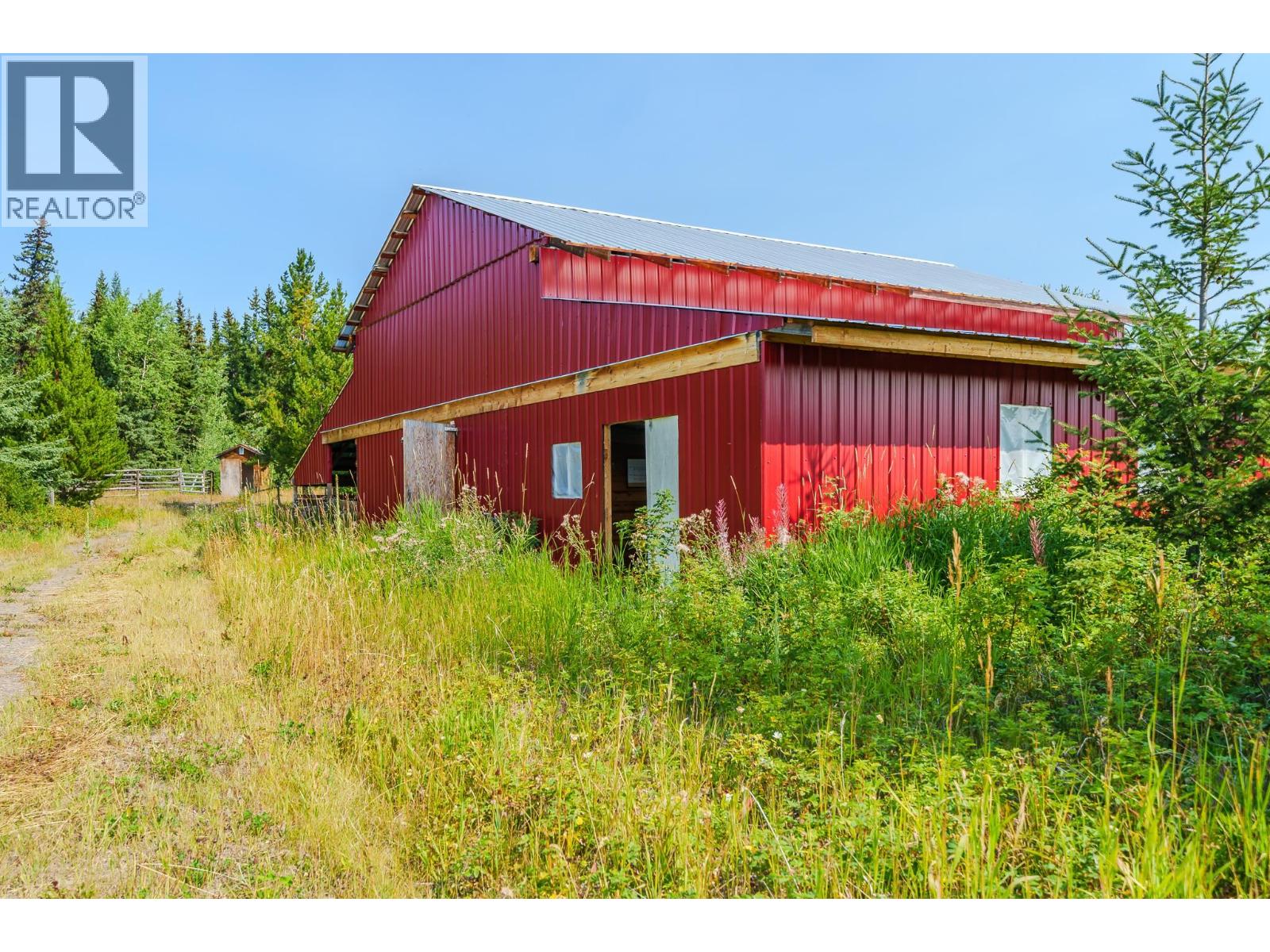 7435 Little Fort 24 Highway, 100 Mile House, British Columbia  V0K 1X1 - Photo 31 - R3137100
