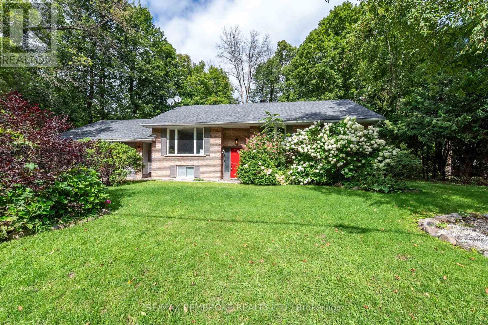 1486 Wilson Road, Laurentian Valley, Ontario  K8A 6W4 - Photo 16 - X13734874