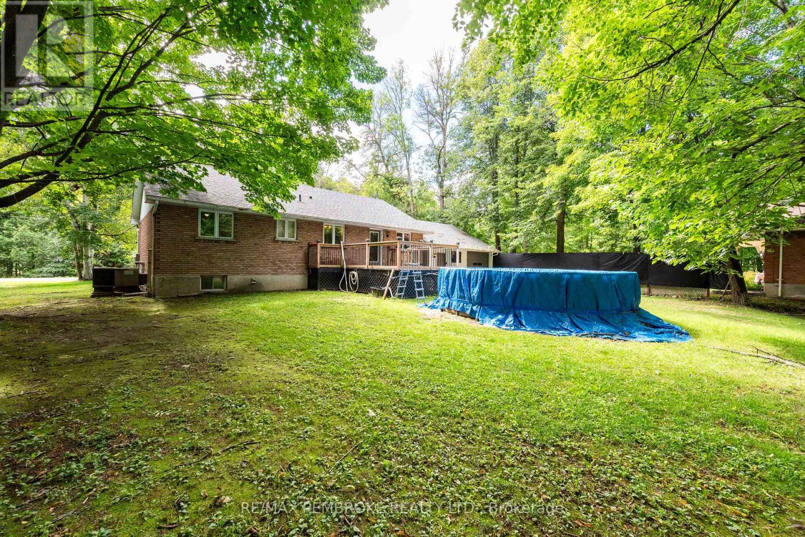 1486 Wilson Road, Laurentian Valley, Ontario  K8A 6W4 - Photo 5 - X13734874