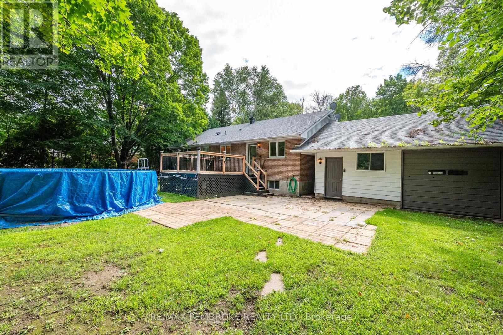 1486 Wilson Road, Laurentian Valley, Ontario  K8A 6W4 - Photo 8 - X13734874